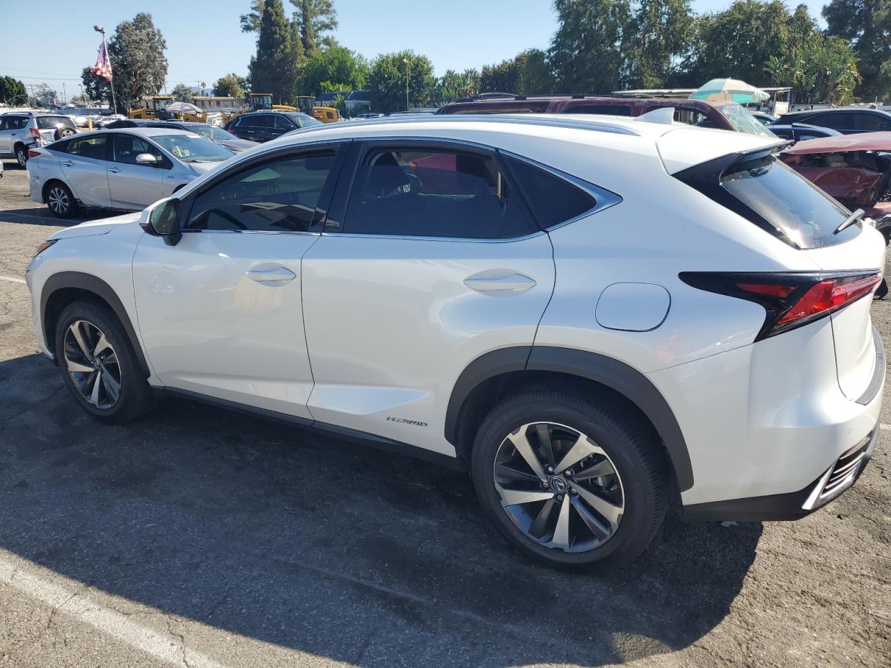 Photo 1 VIN: JTJGJRDZ0M2155602 - LEXUS NX 