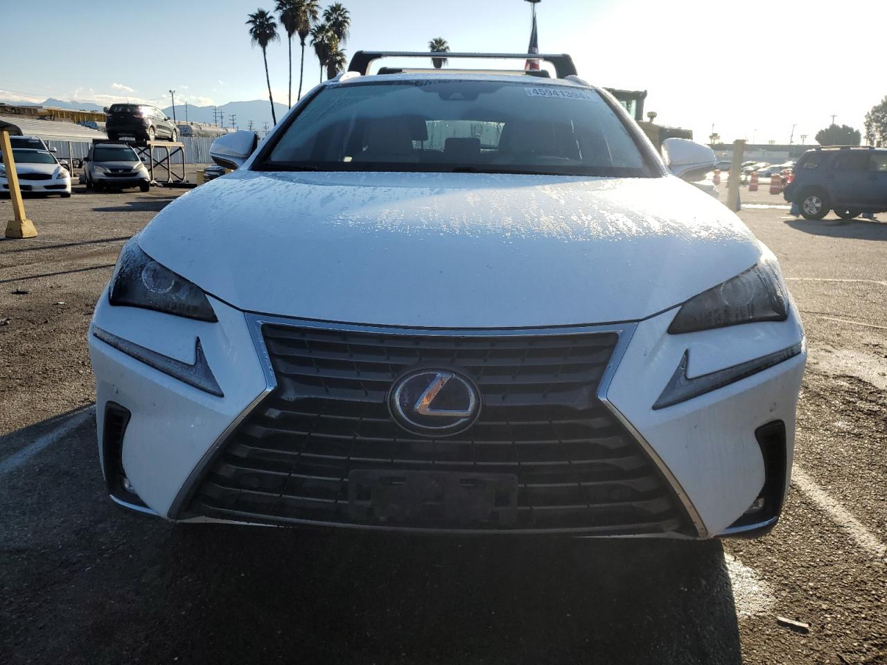 Photo 4 VIN: JTJGJRDZ7M5010846 - LEXUS NX 