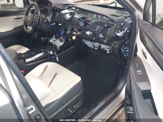 Photo 4 VIN: JTJGJRDZXL2145836 - LEXUS NX 300H 