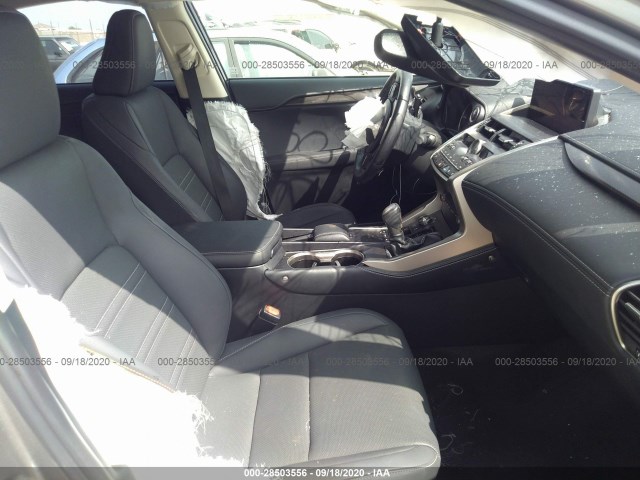 Photo 4 VIN: JTJGJRDZXL5003629 - LEXUS NX 