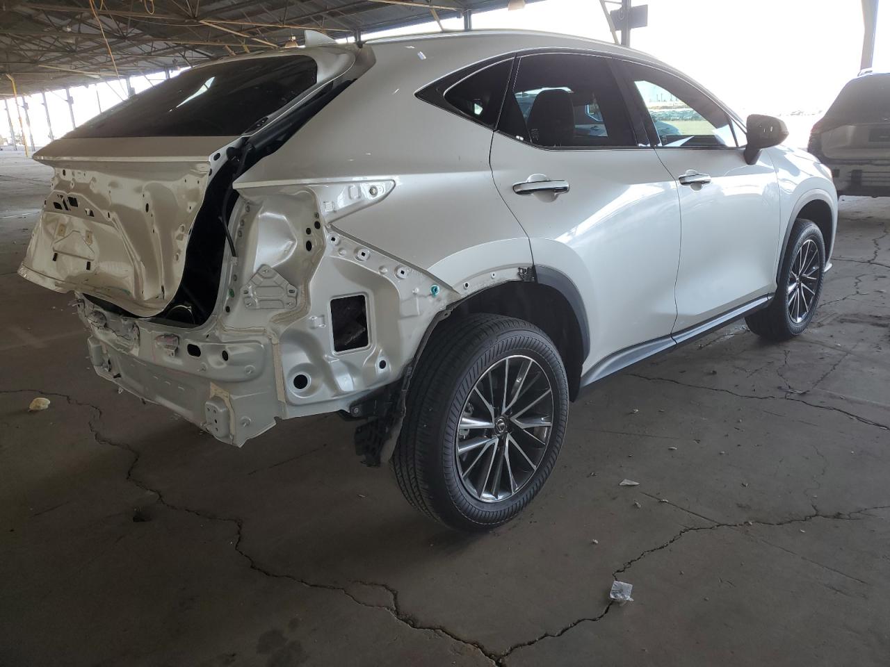 Photo 2 VIN: JTJGKCEZ0N5001335 - LEXUS NX 