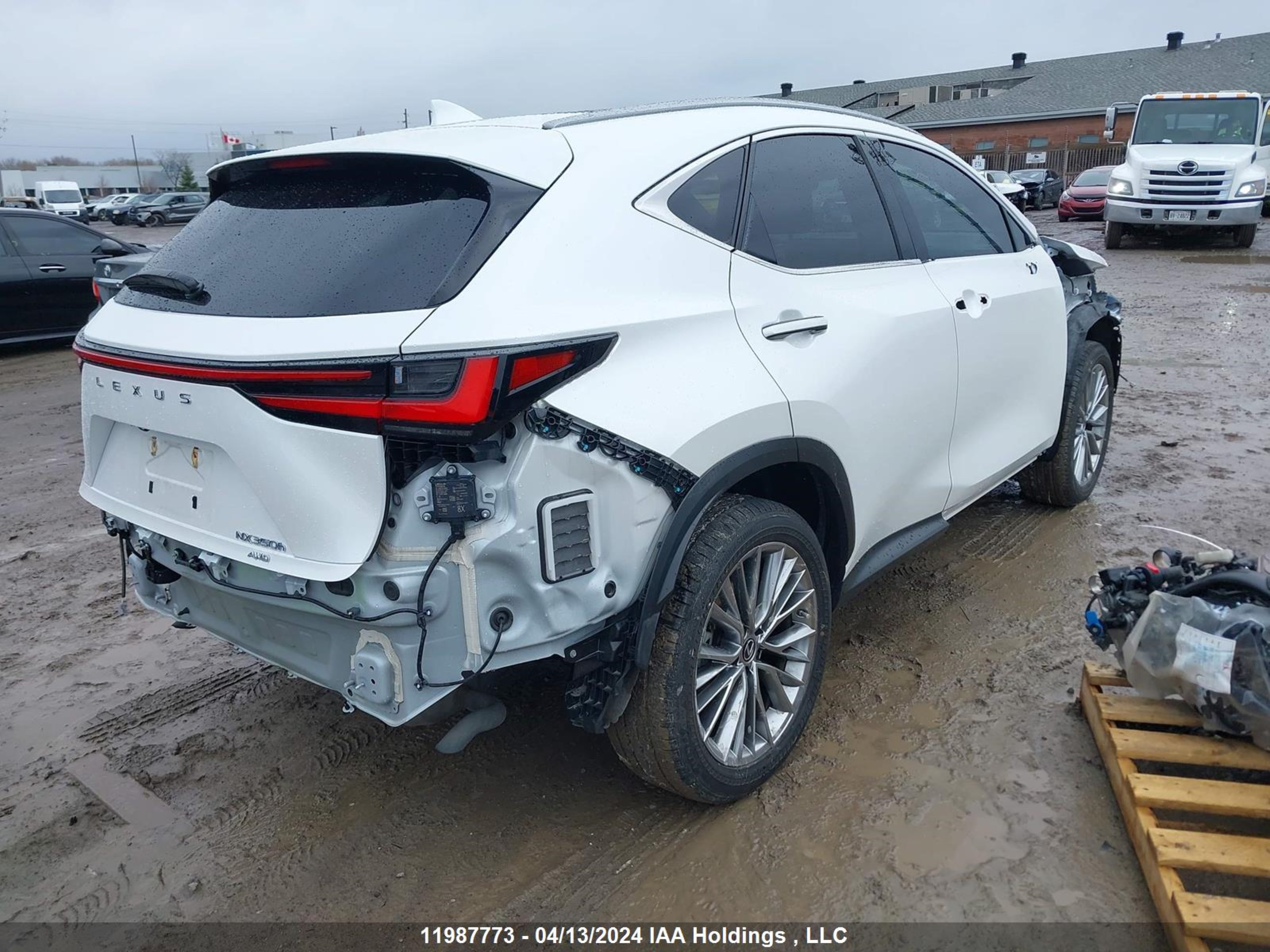 Photo 3 VIN: JTJGKCEZ2N2003010 - LEXUS NX 