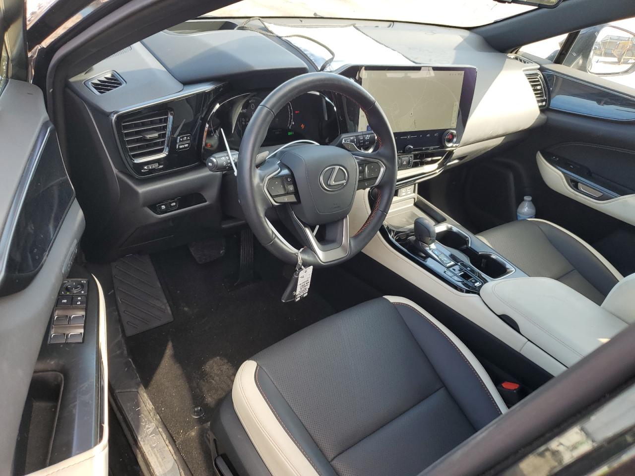 Photo 7 VIN: JTJGKCEZ6N5002456 - LEXUS NX 