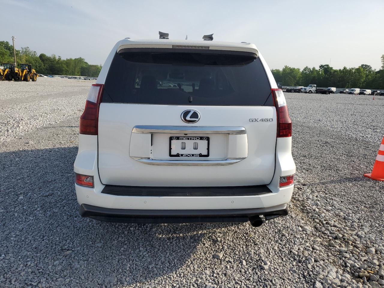 Photo 5 VIN: JTJGM7BX7N5321661 - LEXUS GX 