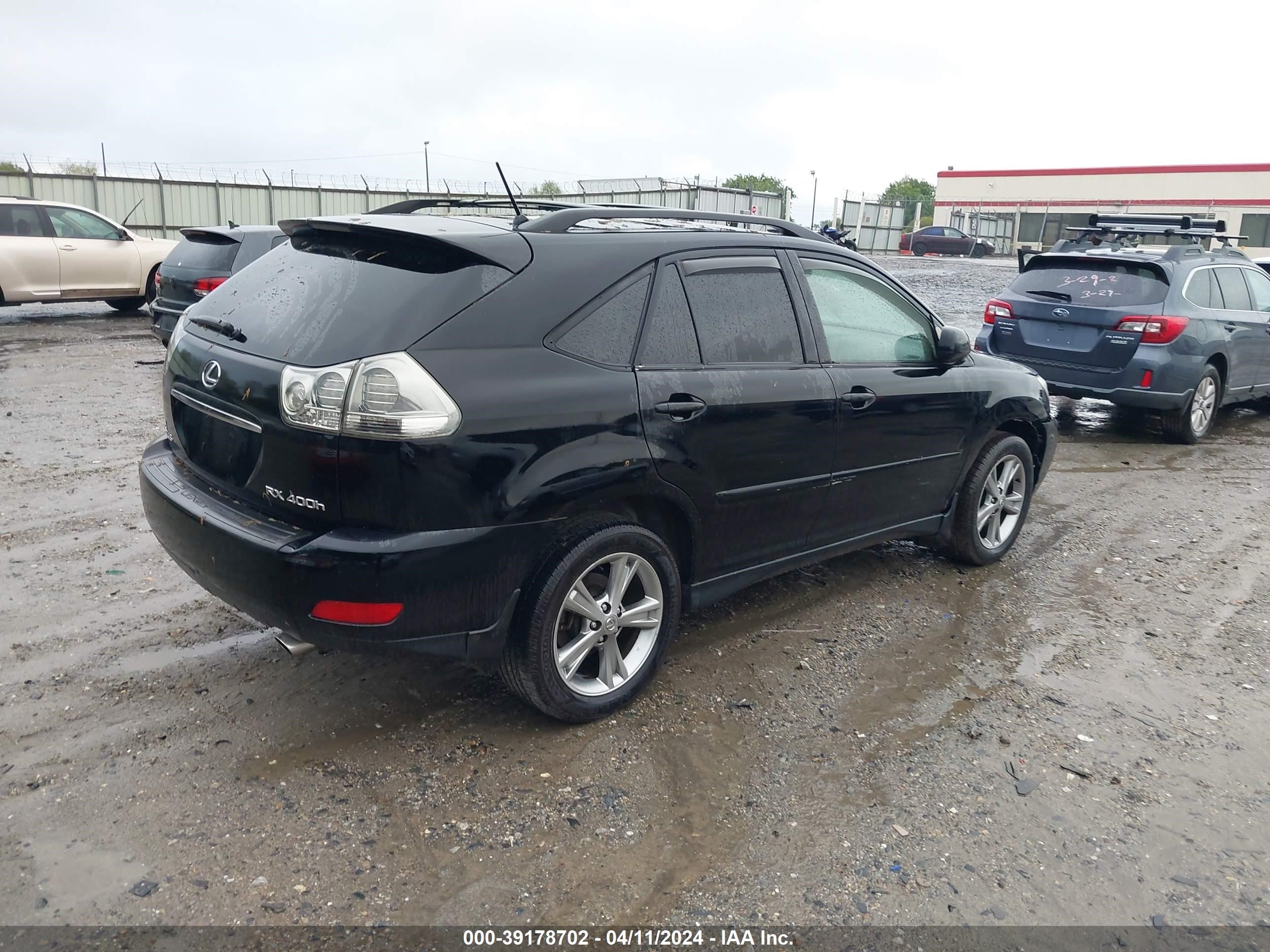 Photo 3 VIN: JTJGW31U060001400 - LEXUS RX 