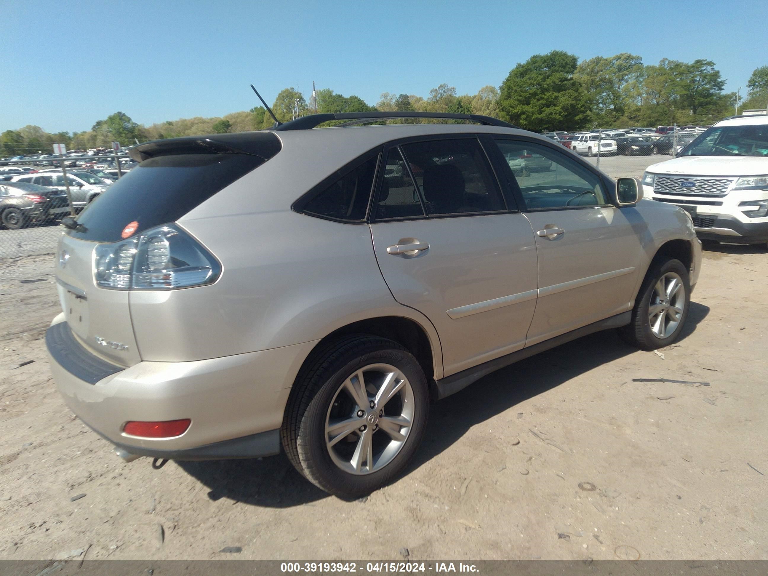 Photo 3 VIN: JTJGW31U560002185 - LEXUS RX 