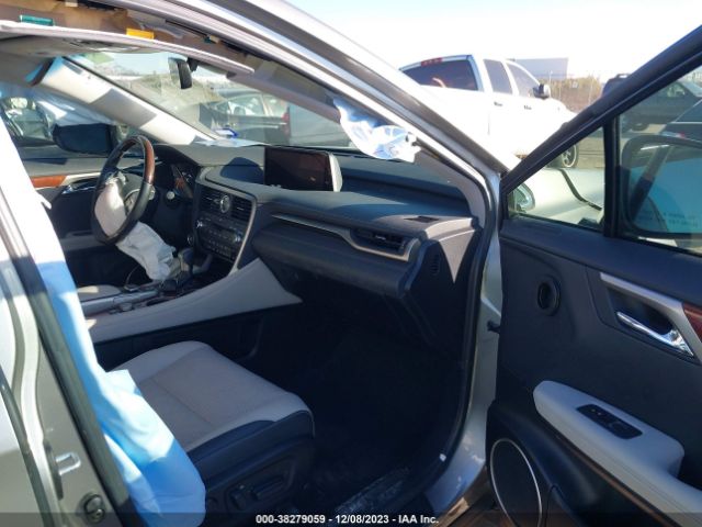 Photo 4 VIN: JTJGZKCA9K2013810 - LEXUS RX 350L 