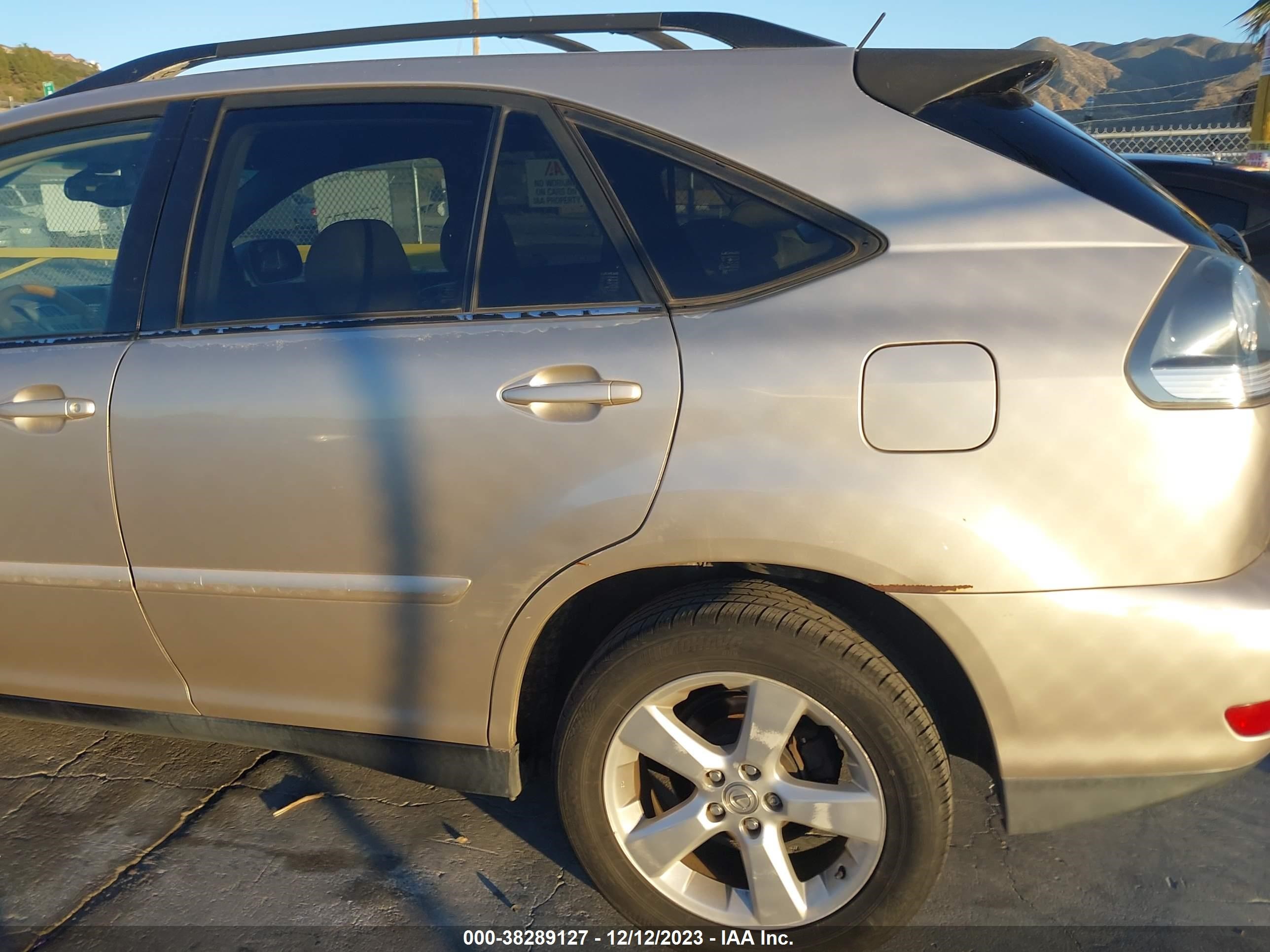 Photo 5 VIN: JTJHA31U040016964 - LEXUS RX 