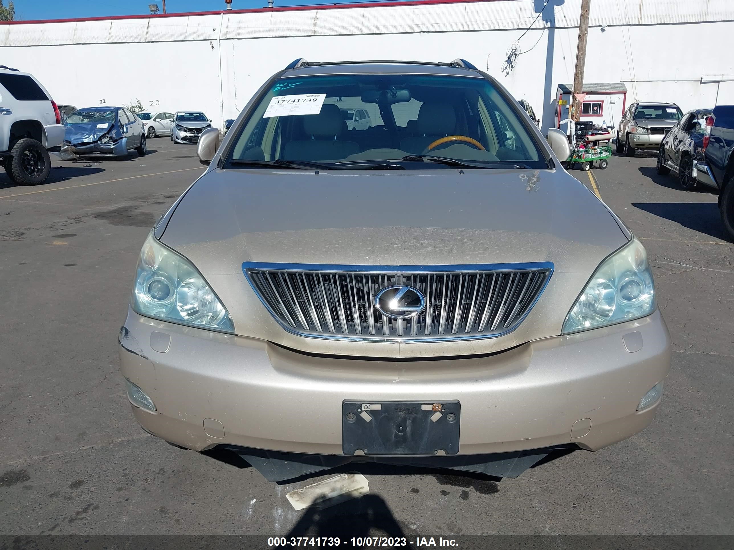 Photo 11 VIN: JTJHA31U040043775 - LEXUS RX 