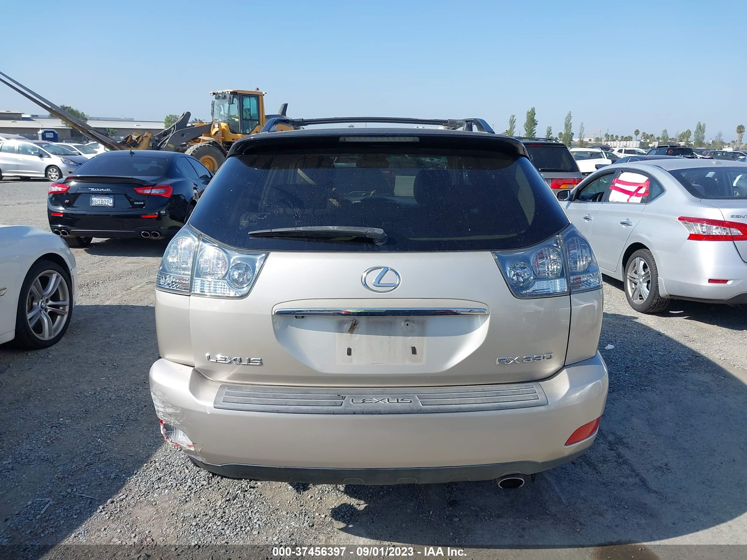 Photo 16 VIN: JTJHA31U040072161 - LEXUS RX 