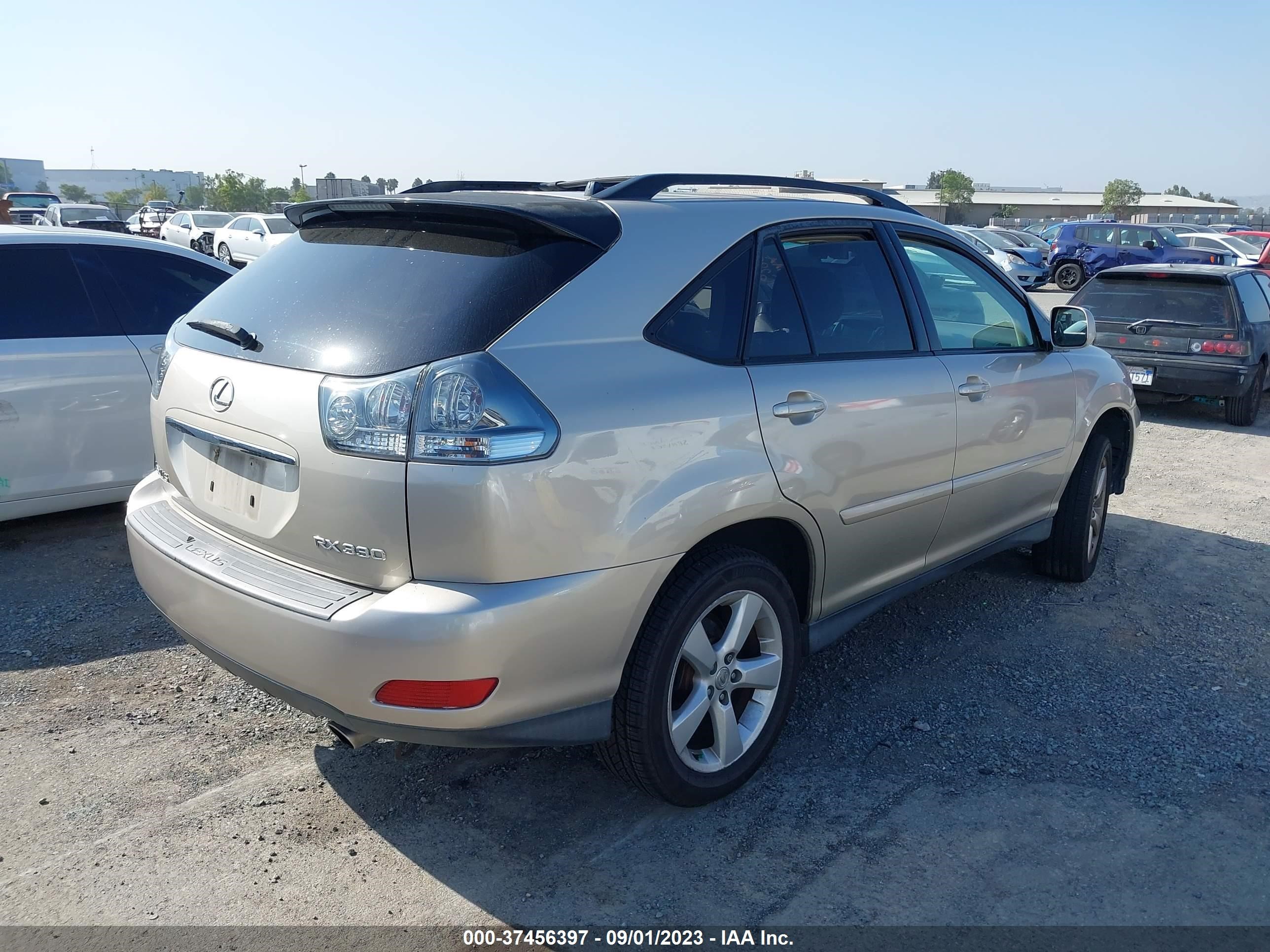 Photo 3 VIN: JTJHA31U040072161 - LEXUS RX 