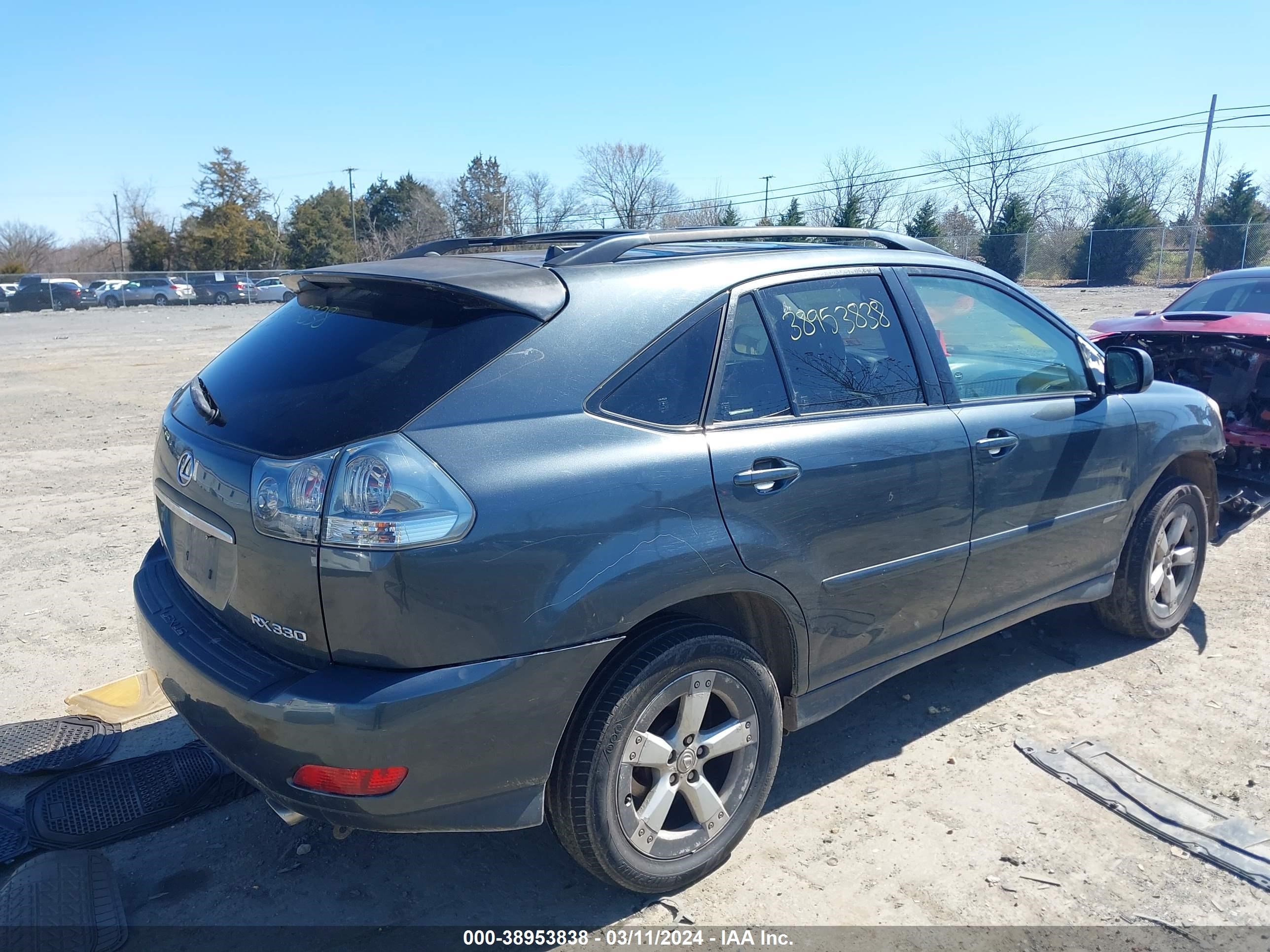 Photo 3 VIN: JTJHA31U150088645 - LEXUS RX 