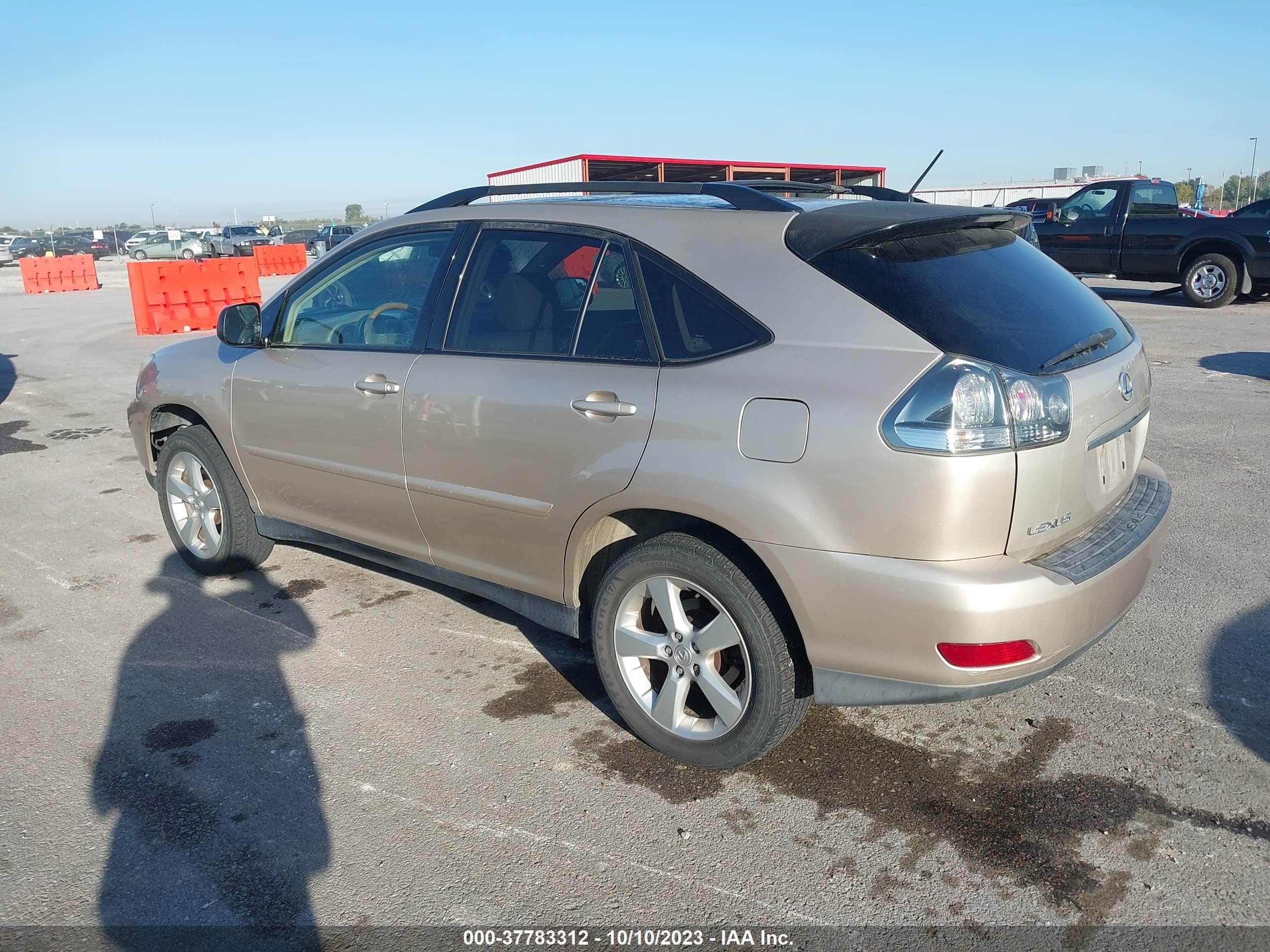 Photo 2 VIN: JTJHA31U340004940 - LEXUS RX 