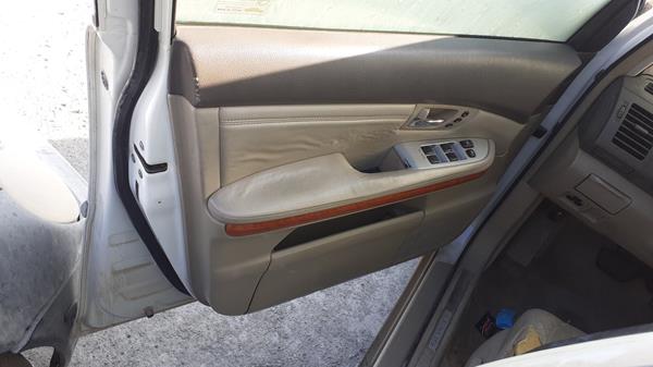 Photo 10 VIN: JTJHA31U640044252 - LEXUS RX 330 