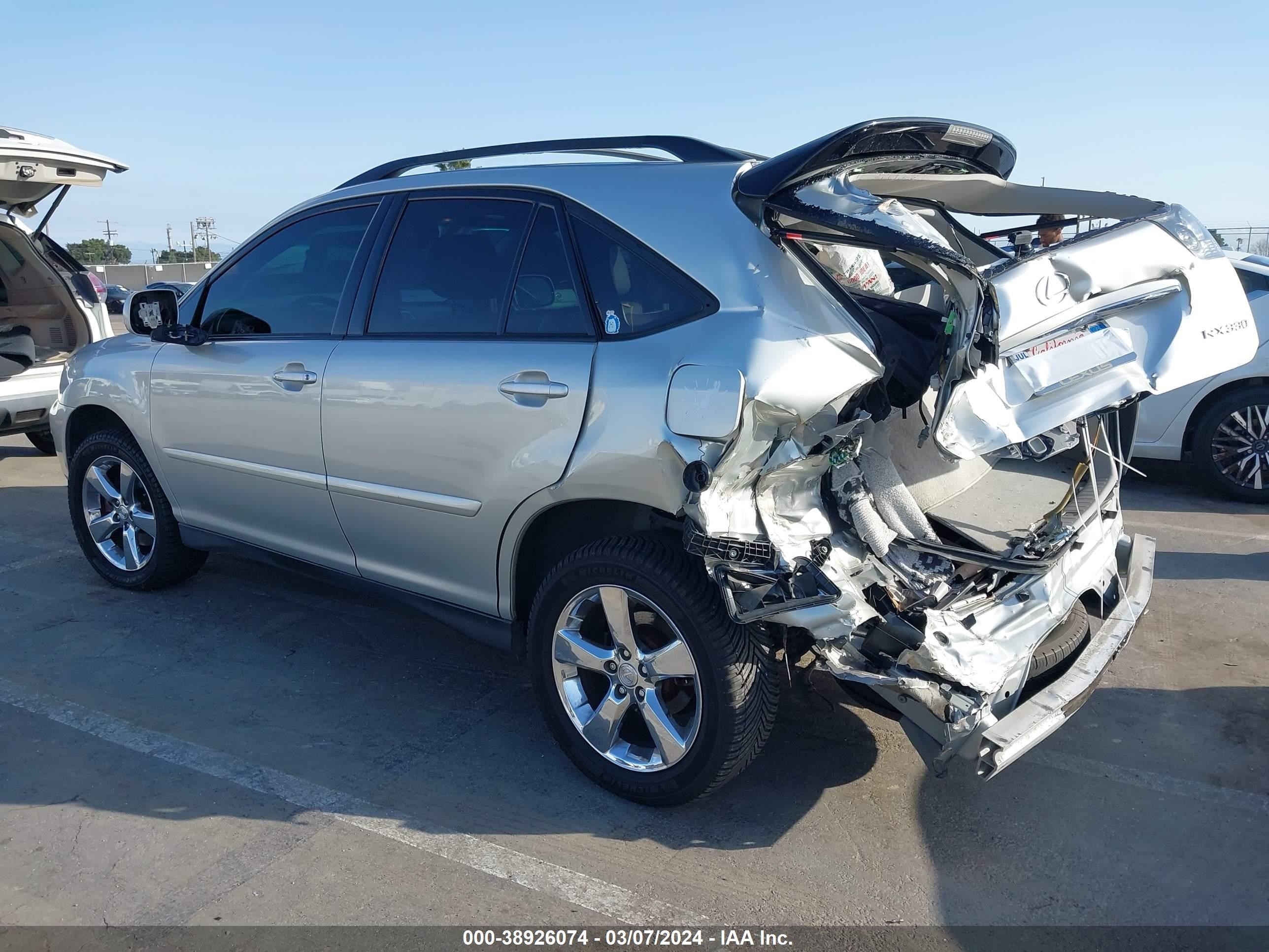 Photo 2 VIN: JTJHA31U640067546 - LEXUS RX 