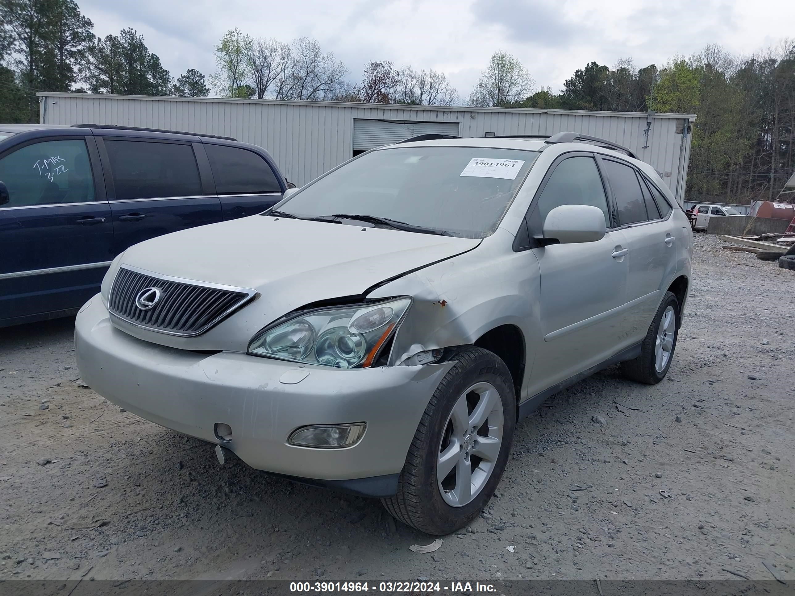 Photo 1 VIN: JTJHA31U740010370 - LEXUS RX 