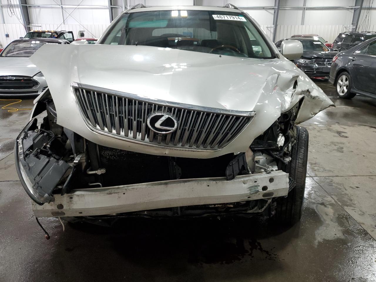 Photo 4 VIN: JTJHA31U750082333 - LEXUS RX 