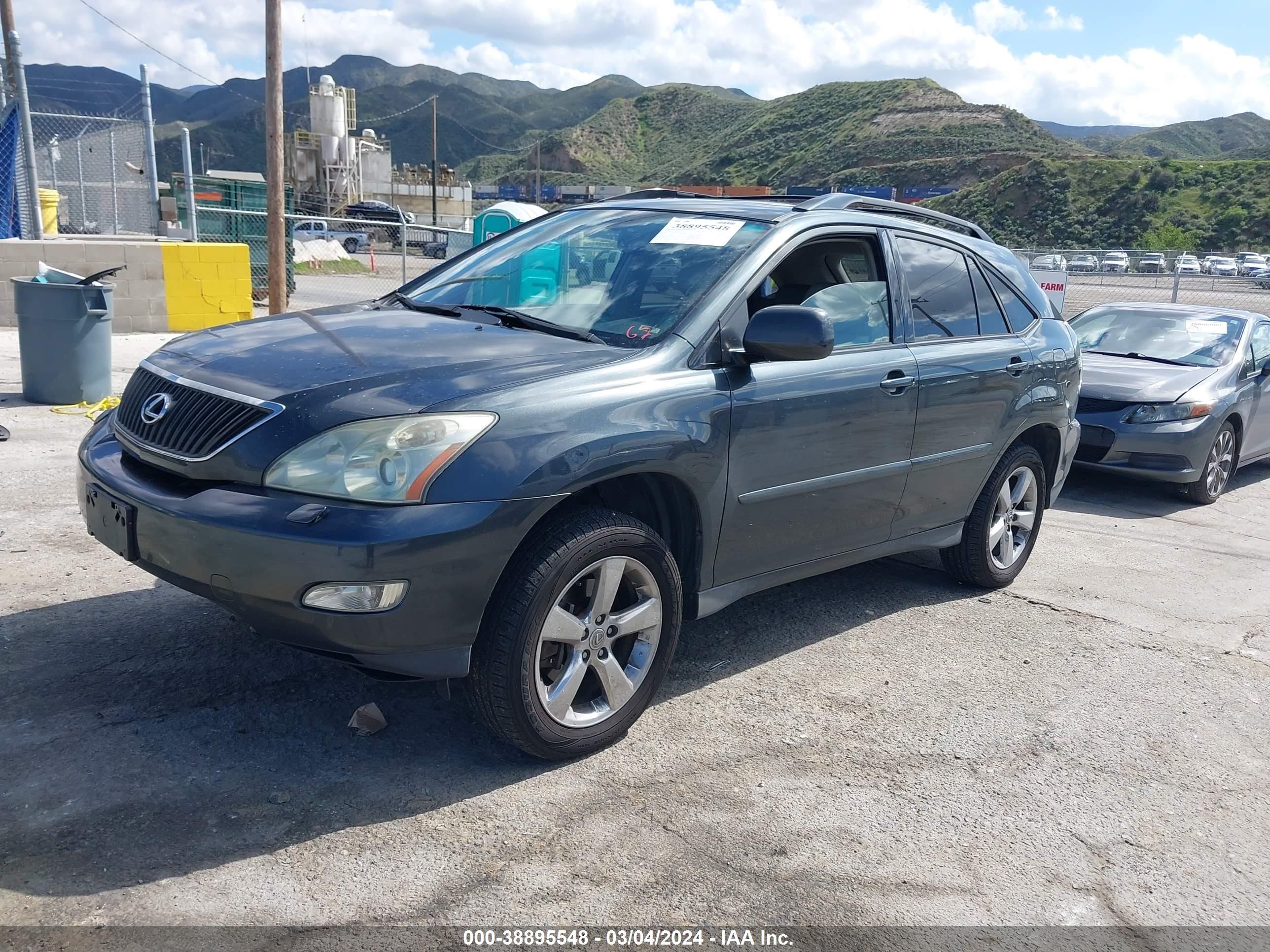 Photo 1 VIN: JTJHA31U850079117 - LEXUS RX 