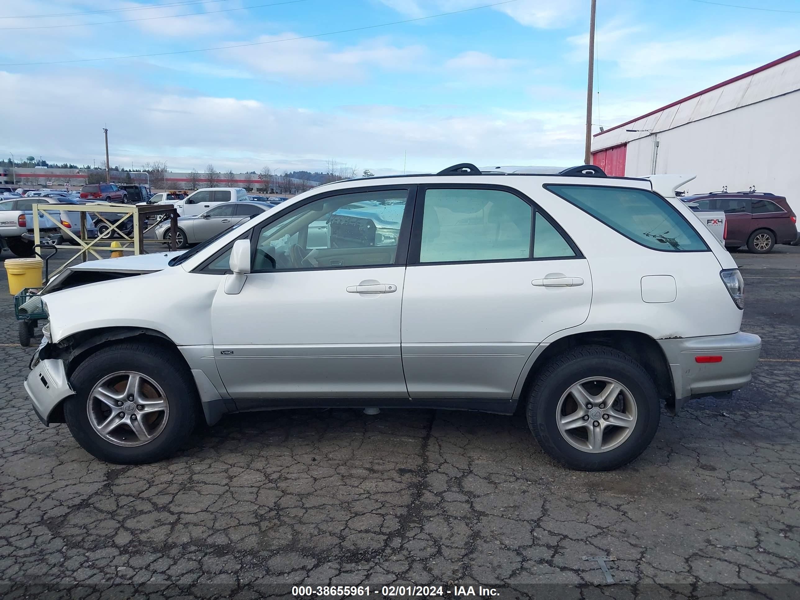 Photo 13 VIN: JTJHF10U420240677 - LEXUS RX 