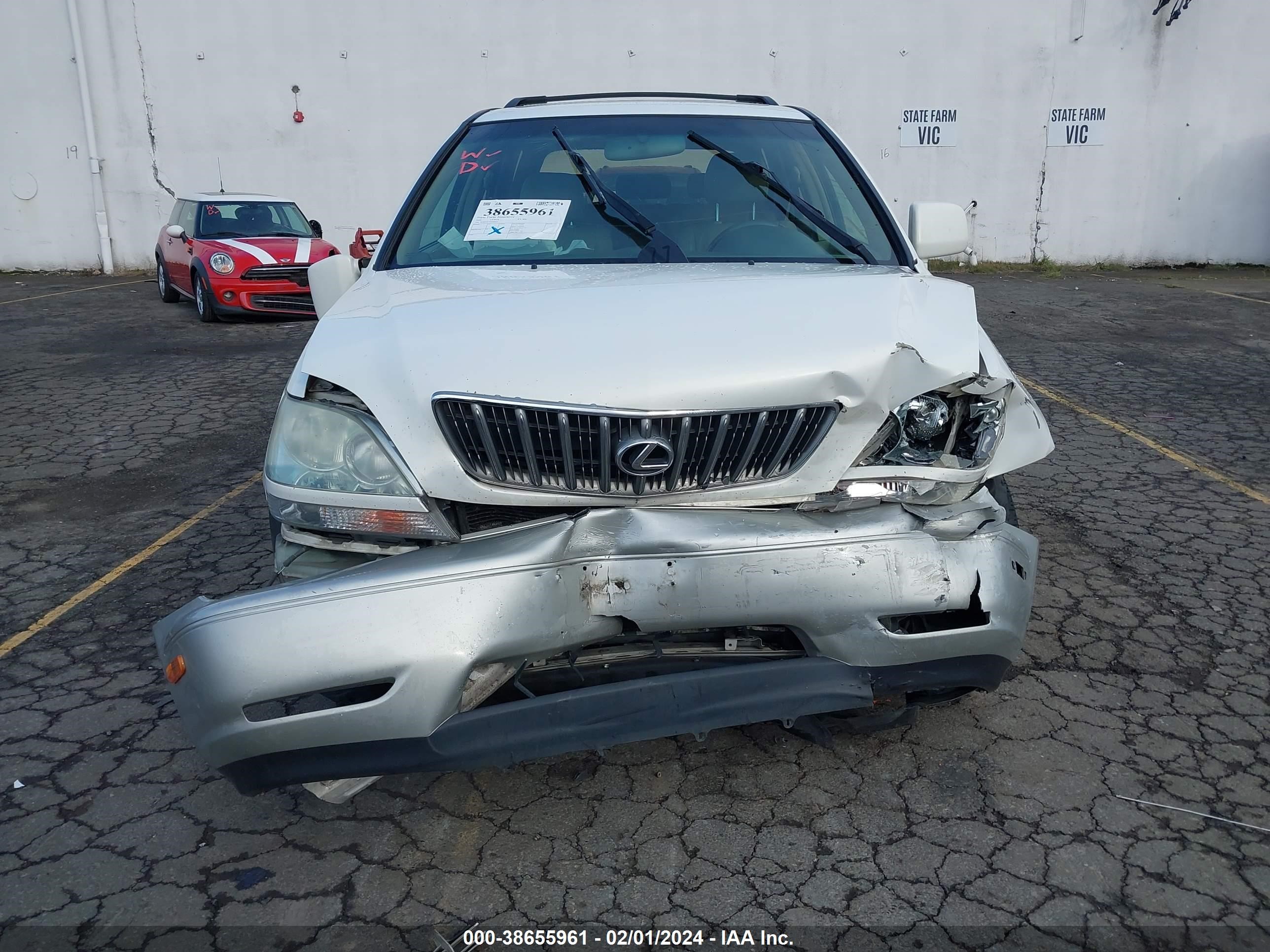 Photo 5 VIN: JTJHF10U420240677 - LEXUS RX 