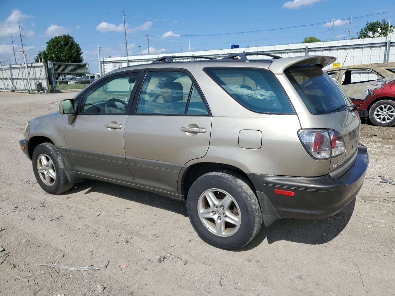 Photo 1 VIN: JTJHF10U420244132 - LEXUS RX 