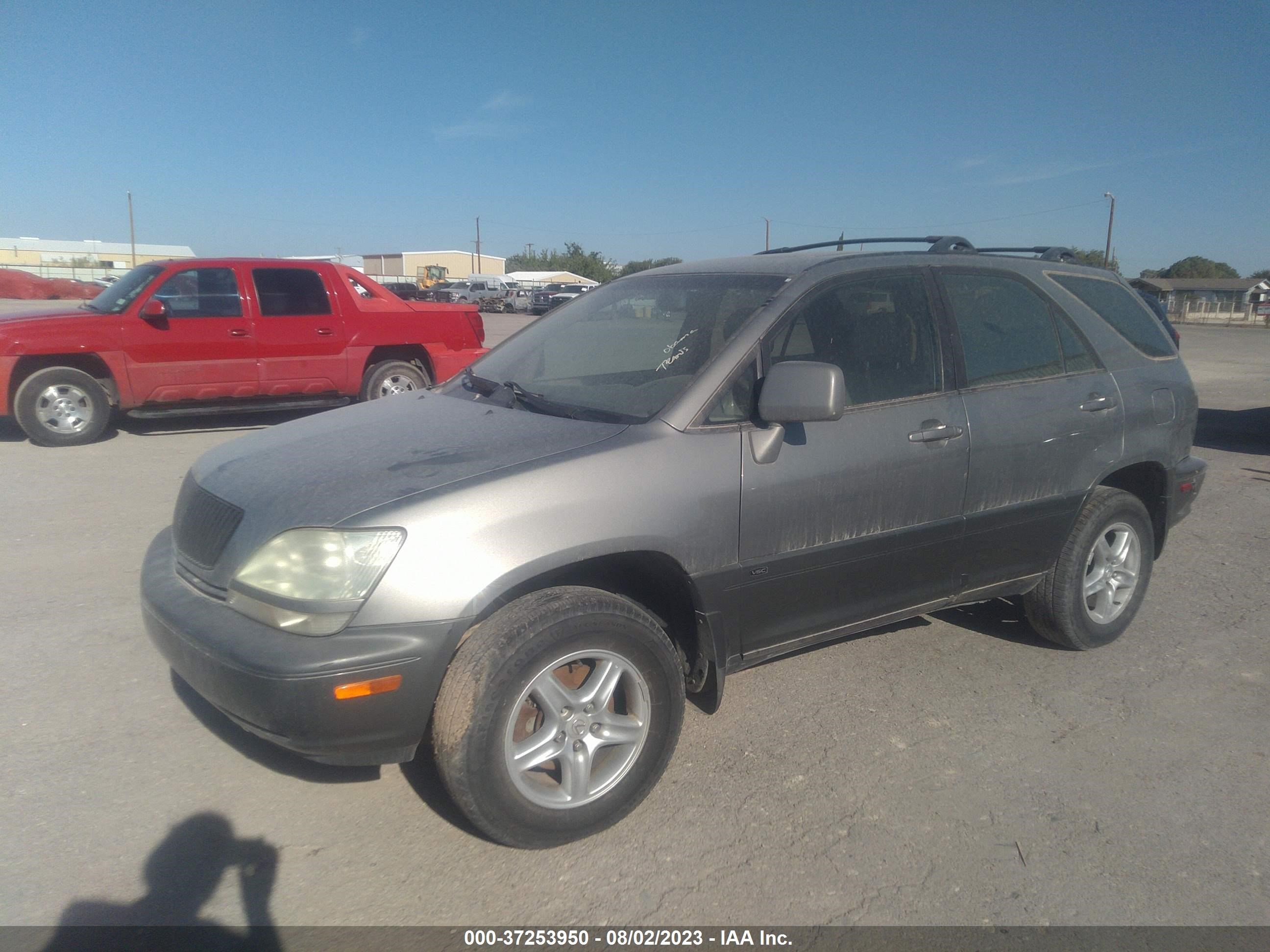 Photo 1 VIN: JTJHF10U420270102 - LEXUS RX 