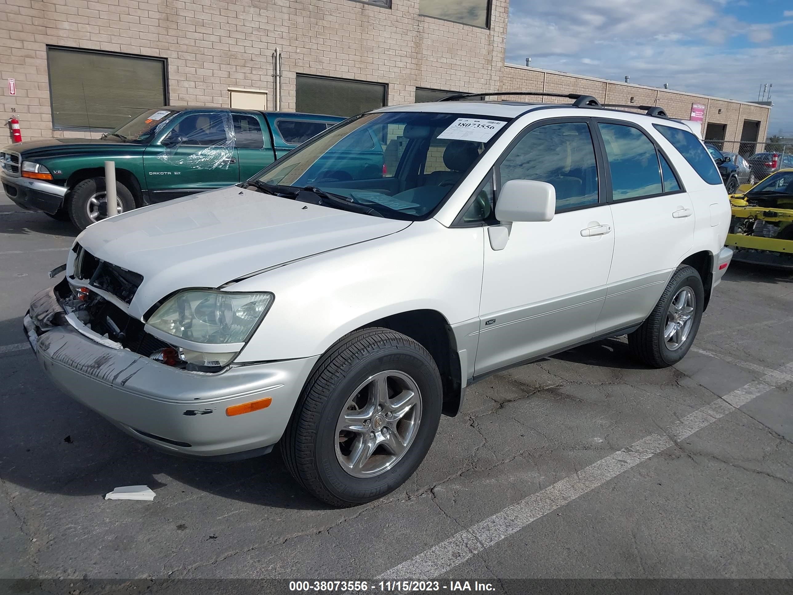 Photo 1 VIN: JTJHF10U510181749 - LEXUS RX 