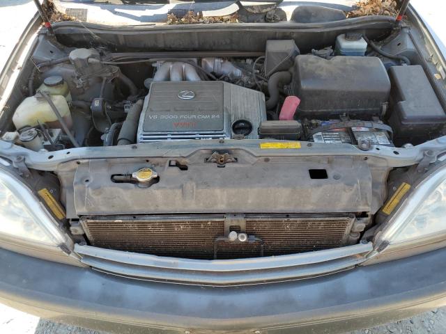 Photo 11 VIN: JTJHF10U610199404 - LEXUS RX 300 