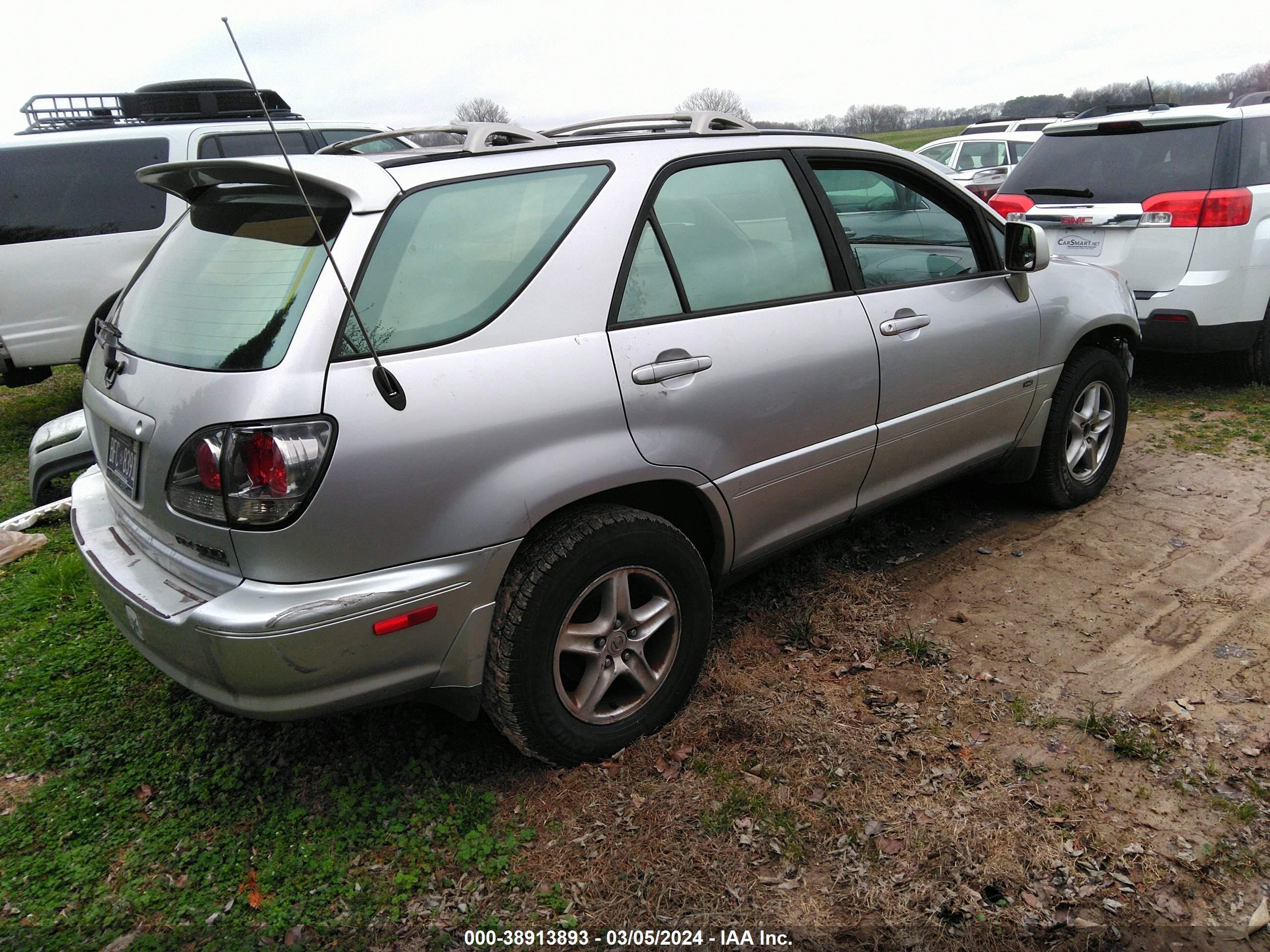 Photo 3 VIN: JTJHF10U810223184 - LEXUS RX 