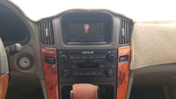 Photo 17 VIN: JTJHF10U820240696 - LEXUS RX 300 