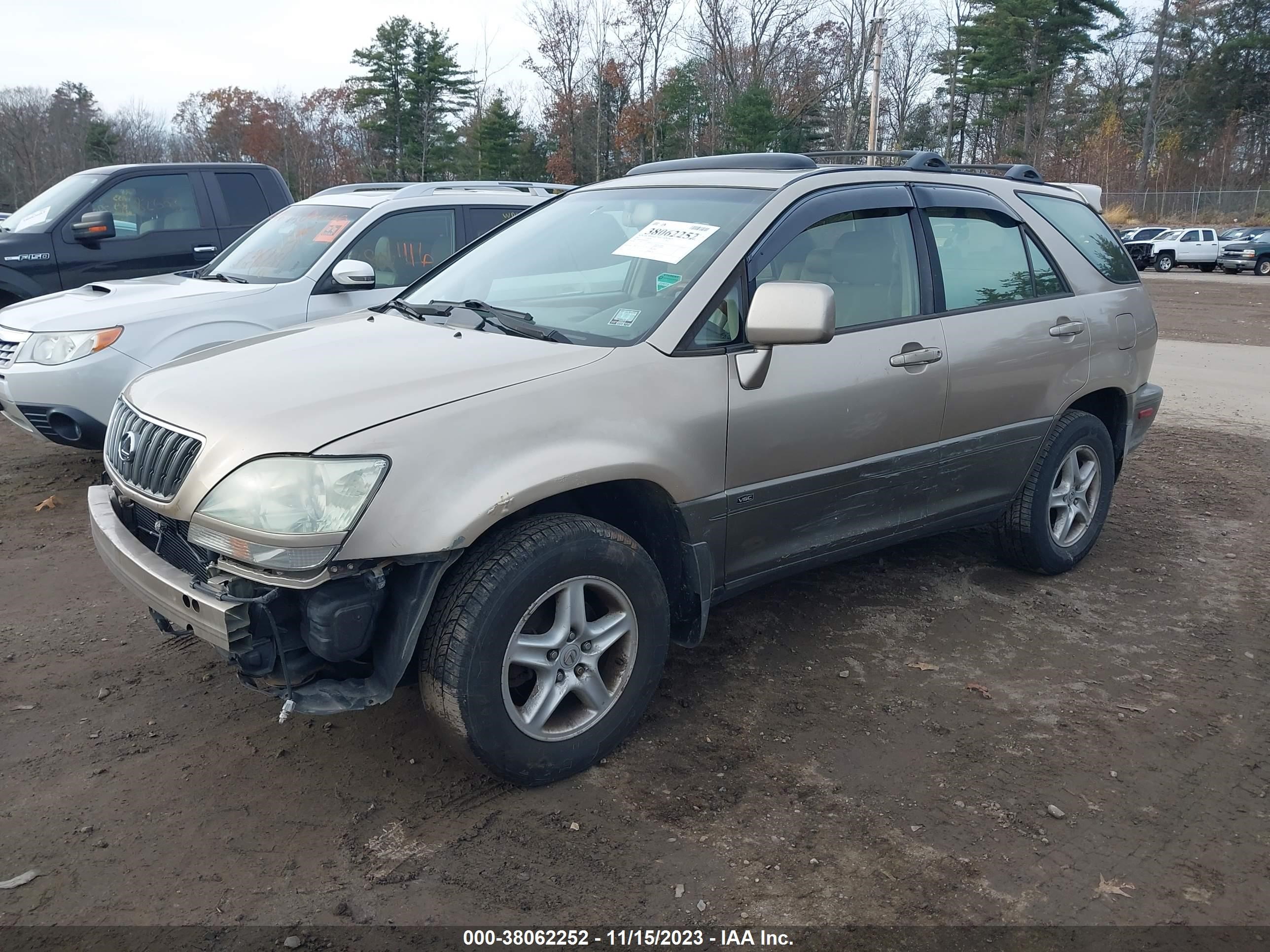 Photo 1 VIN: JTJHF10U830303457 - LEXUS RX 