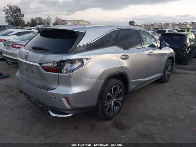 Photo 3 VIN: JTJHGKFAXN2028956 - LEXUS RX 