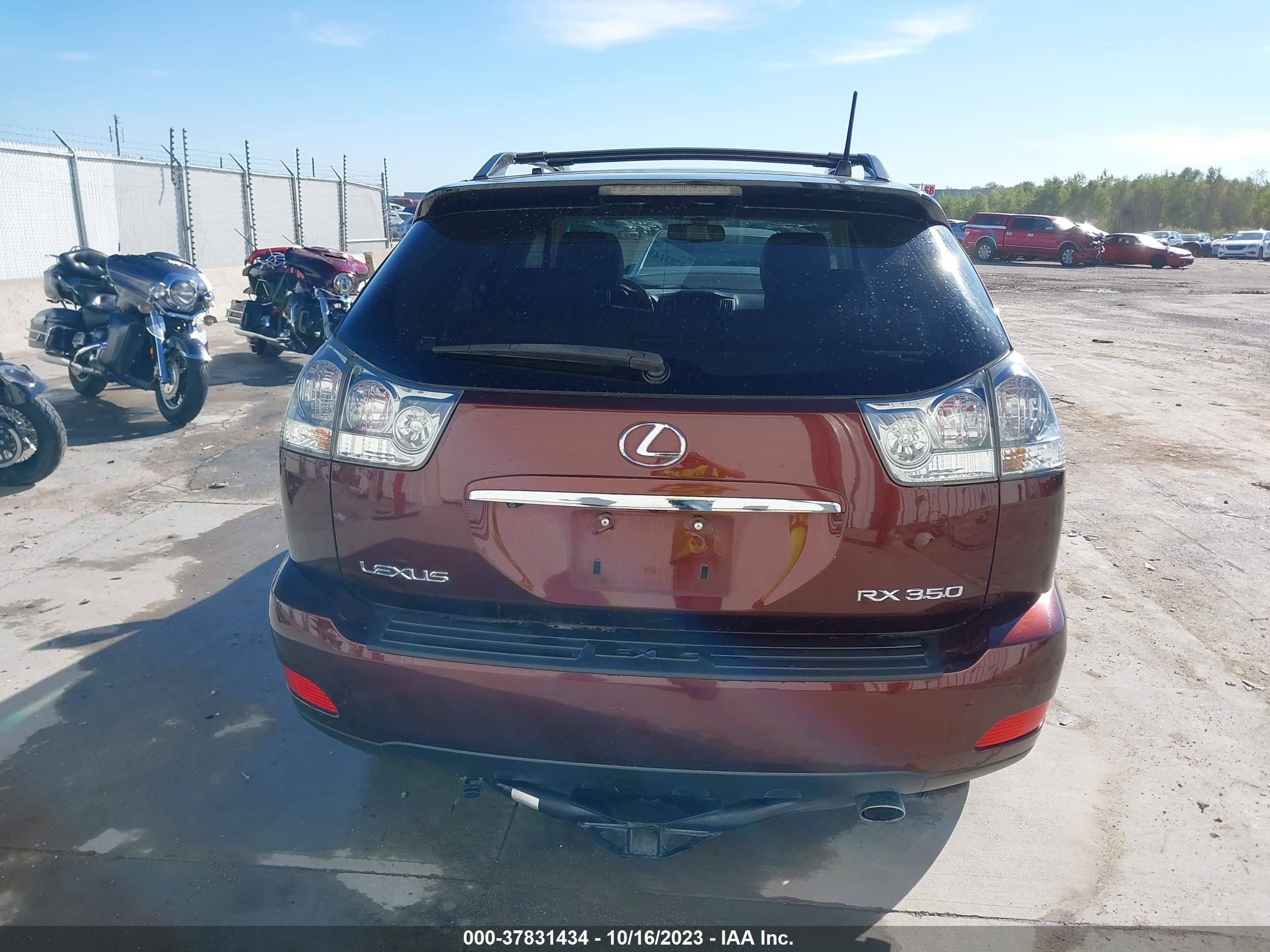 Photo 15 VIN: JTJHK31U192855093 - LEXUS RX 