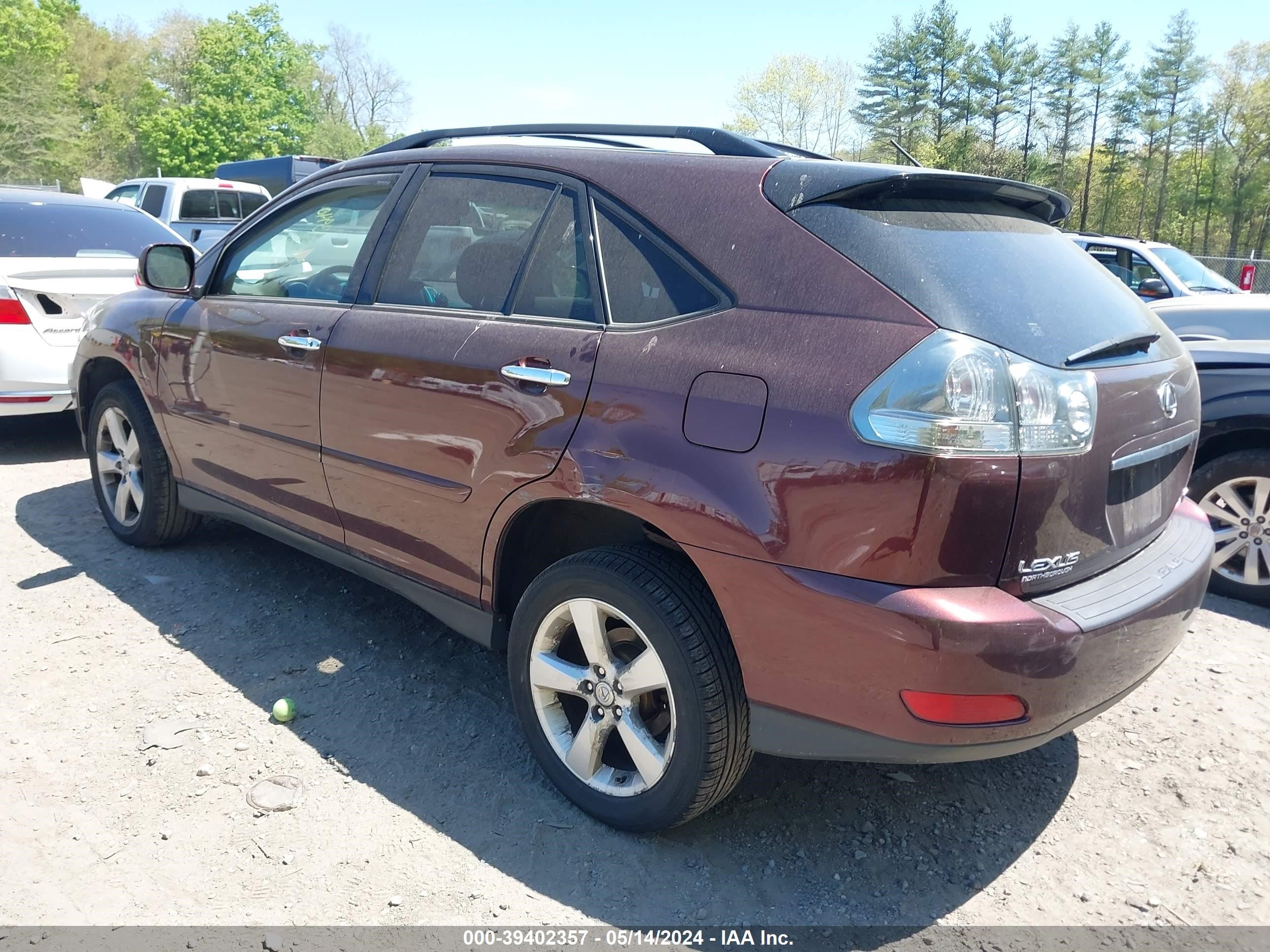 Photo 2 VIN: JTJHK31U282038536 - LEXUS RX 