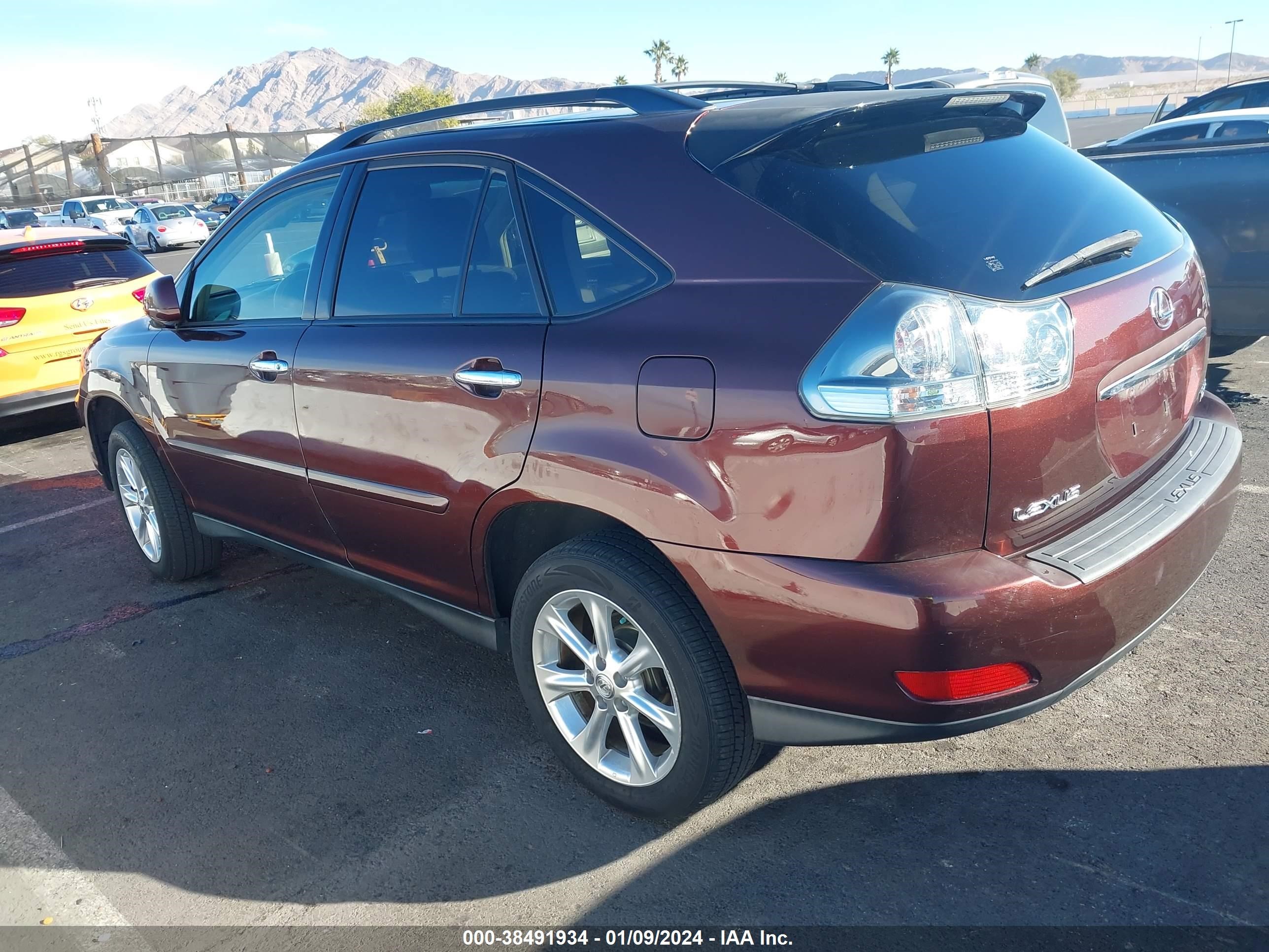 Photo 2 VIN: JTJHK31U282852573 - LEXUS RX 