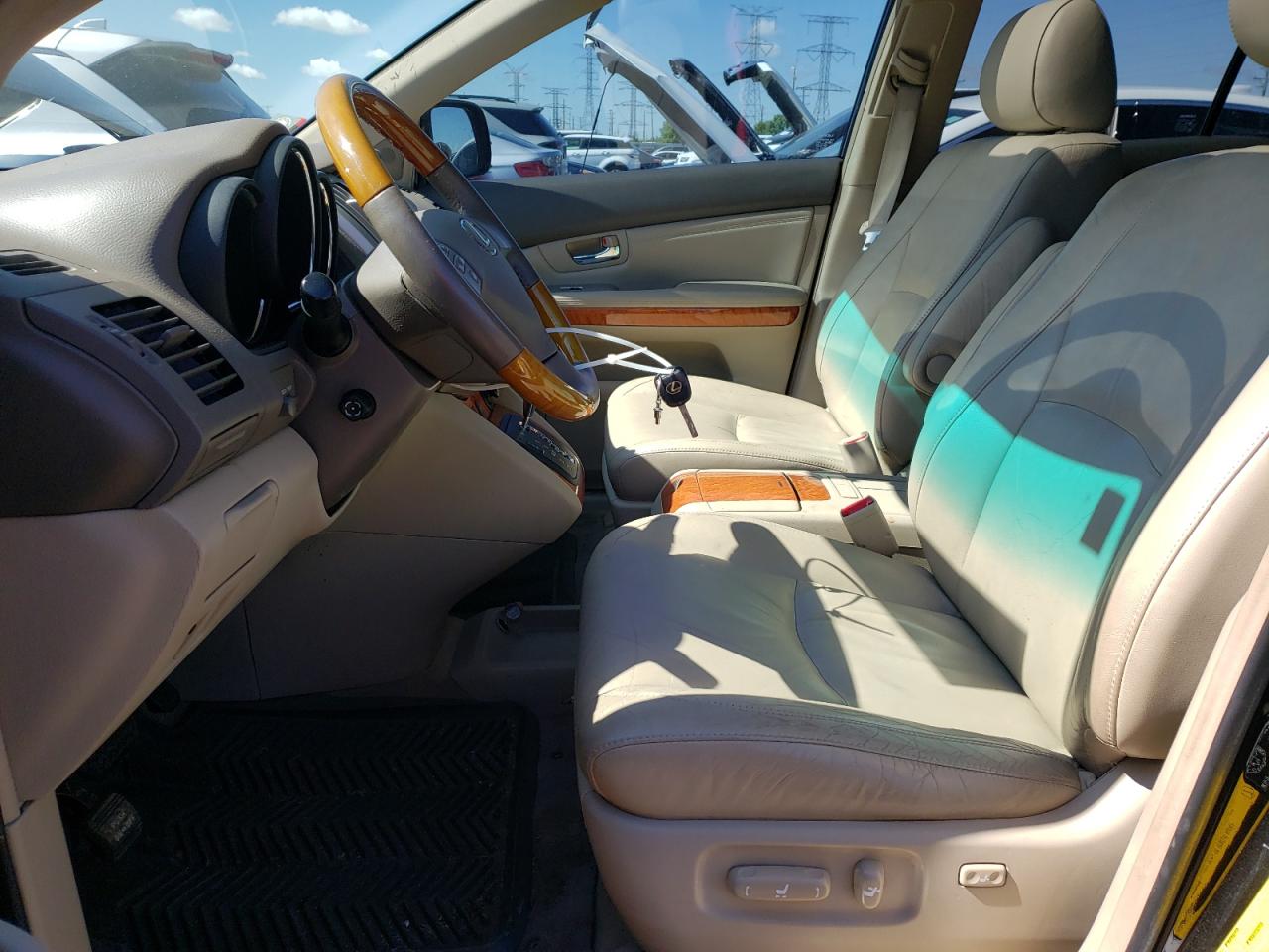 Photo 6 VIN: JTJHK31U292062353 - LEXUS RX 
