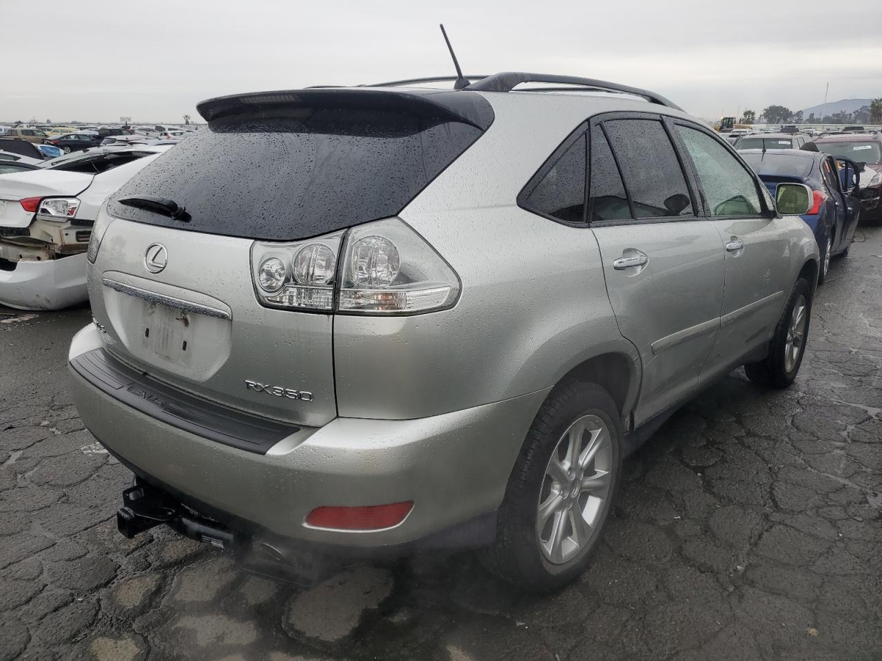 Photo 2 VIN: JTJHK31U582852874 - LEXUS RX 