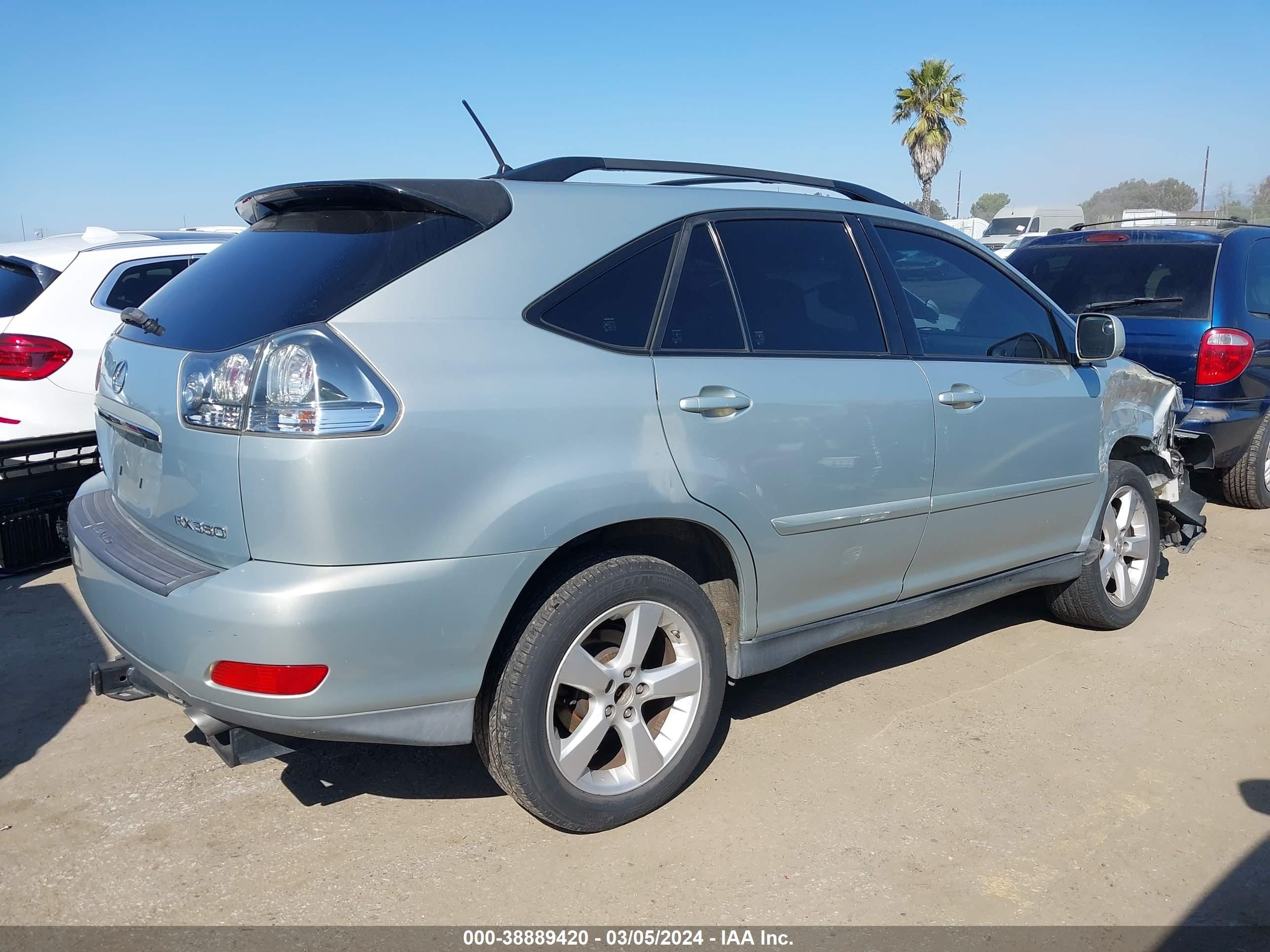 Photo 3 VIN: JTJHK31U772010889 - LEXUS RX 