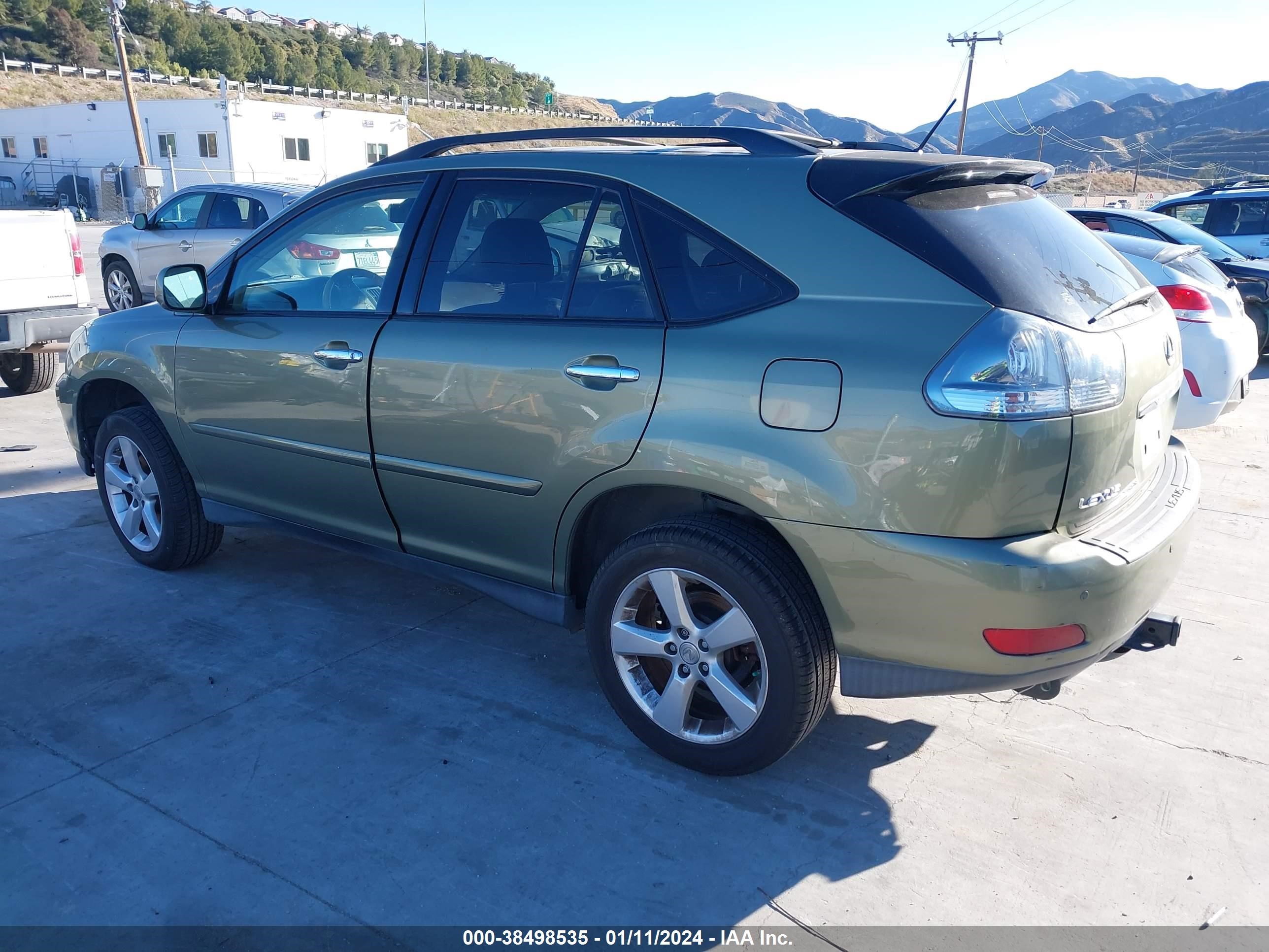 Photo 2 VIN: JTJHK31U882043143 - LEXUS RX 