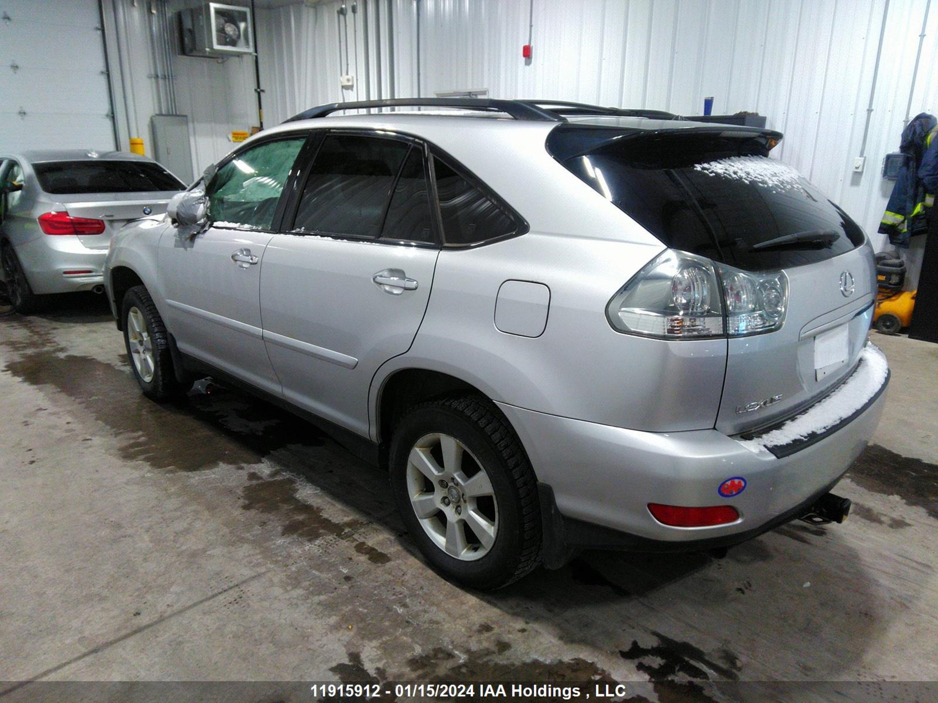 Photo 2 VIN: JTJHK31UX92061659 - LEXUS RX 