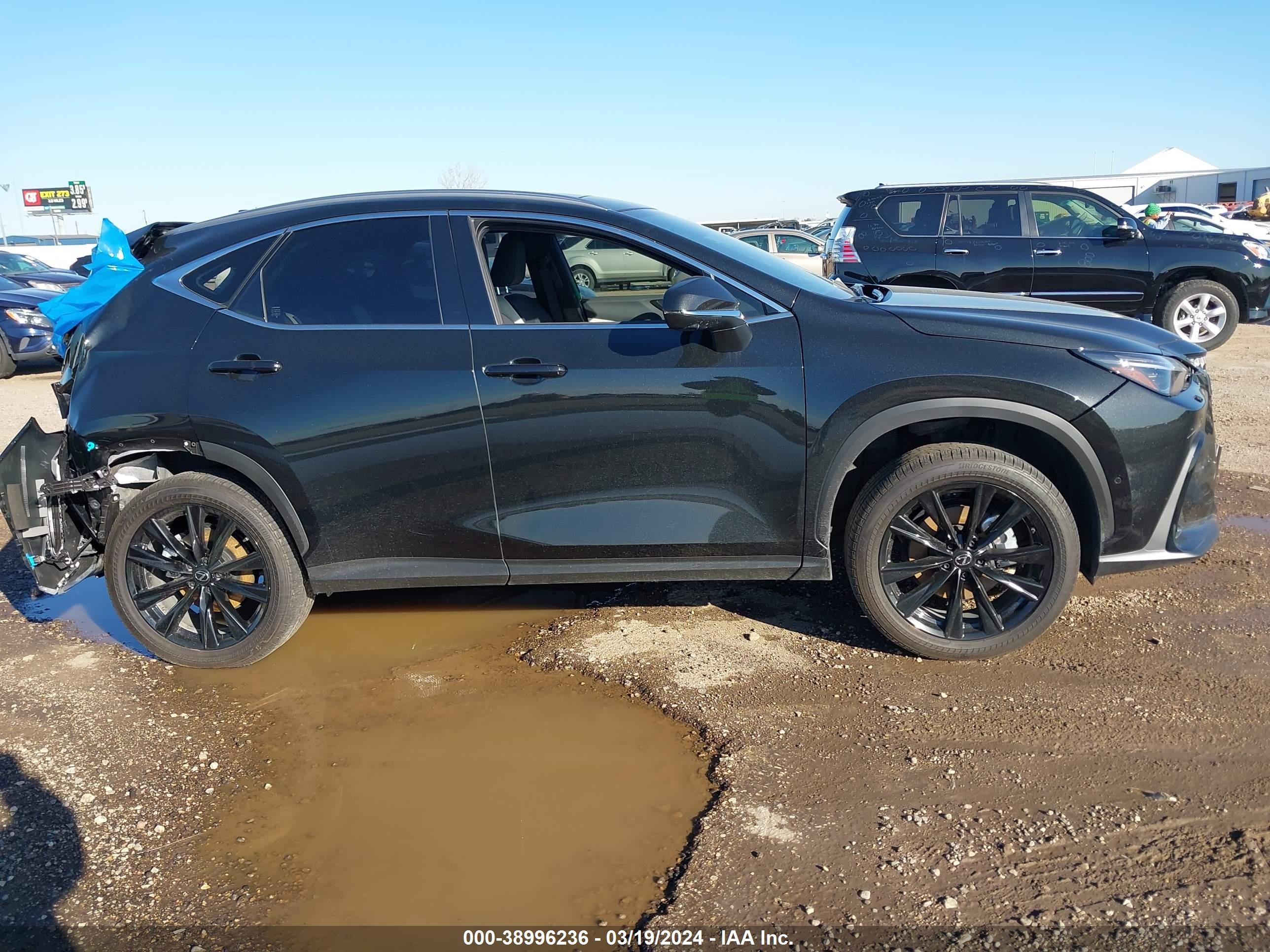 Photo 11 VIN: JTJHKCEZ1R5012919 - LEXUS NX 