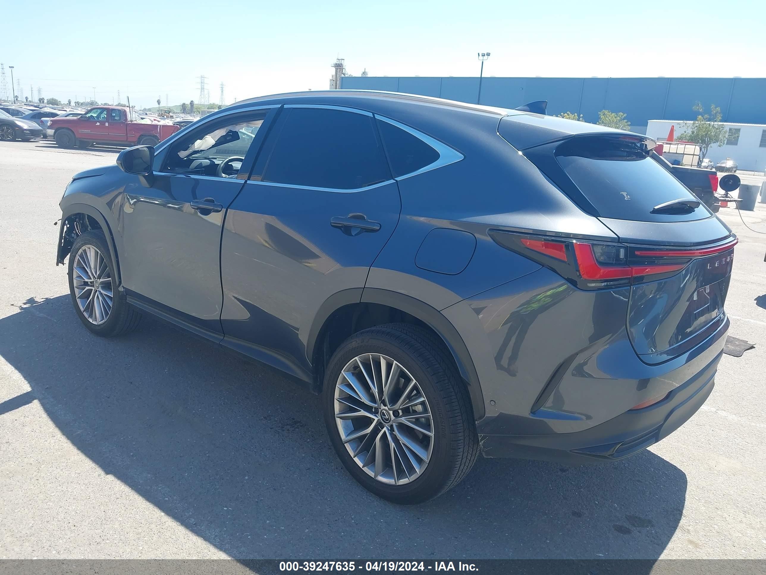 Photo 2 VIN: JTJHKCEZ5R5012678 - LEXUS NX 