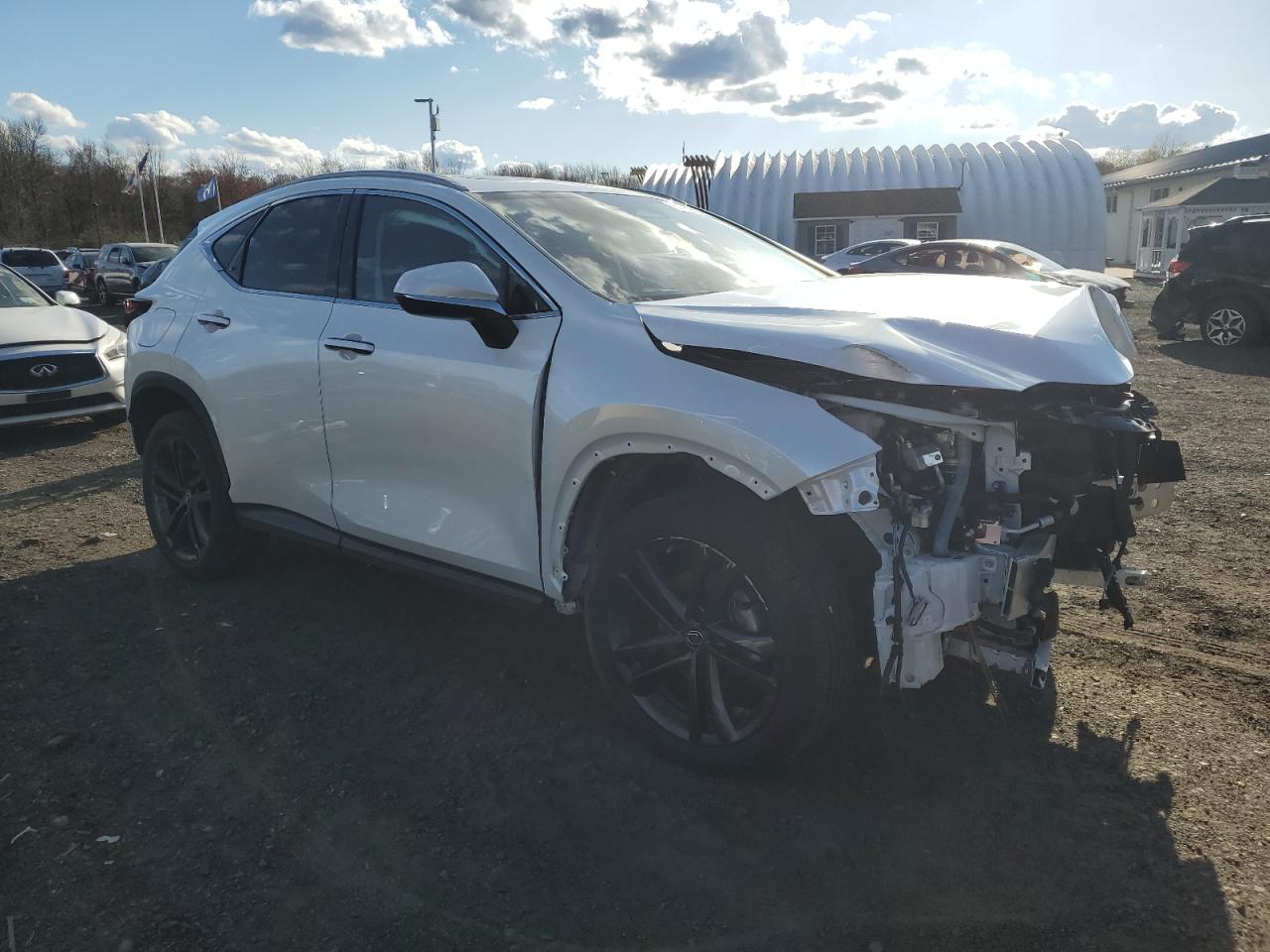 Photo 3 VIN: JTJHKCFZ9P2019601 - LEXUS NX 450H 