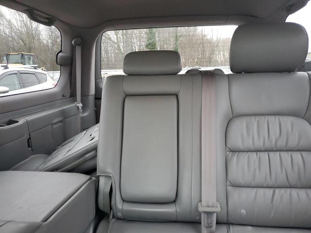 Photo 9 VIN: JTJHT00W053552812 - LEXUS LX470 