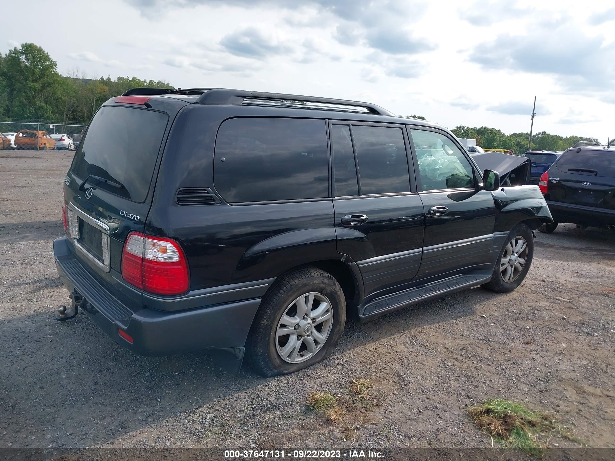 Photo 3 VIN: JTJHT00W054001497 - LEXUS LX 