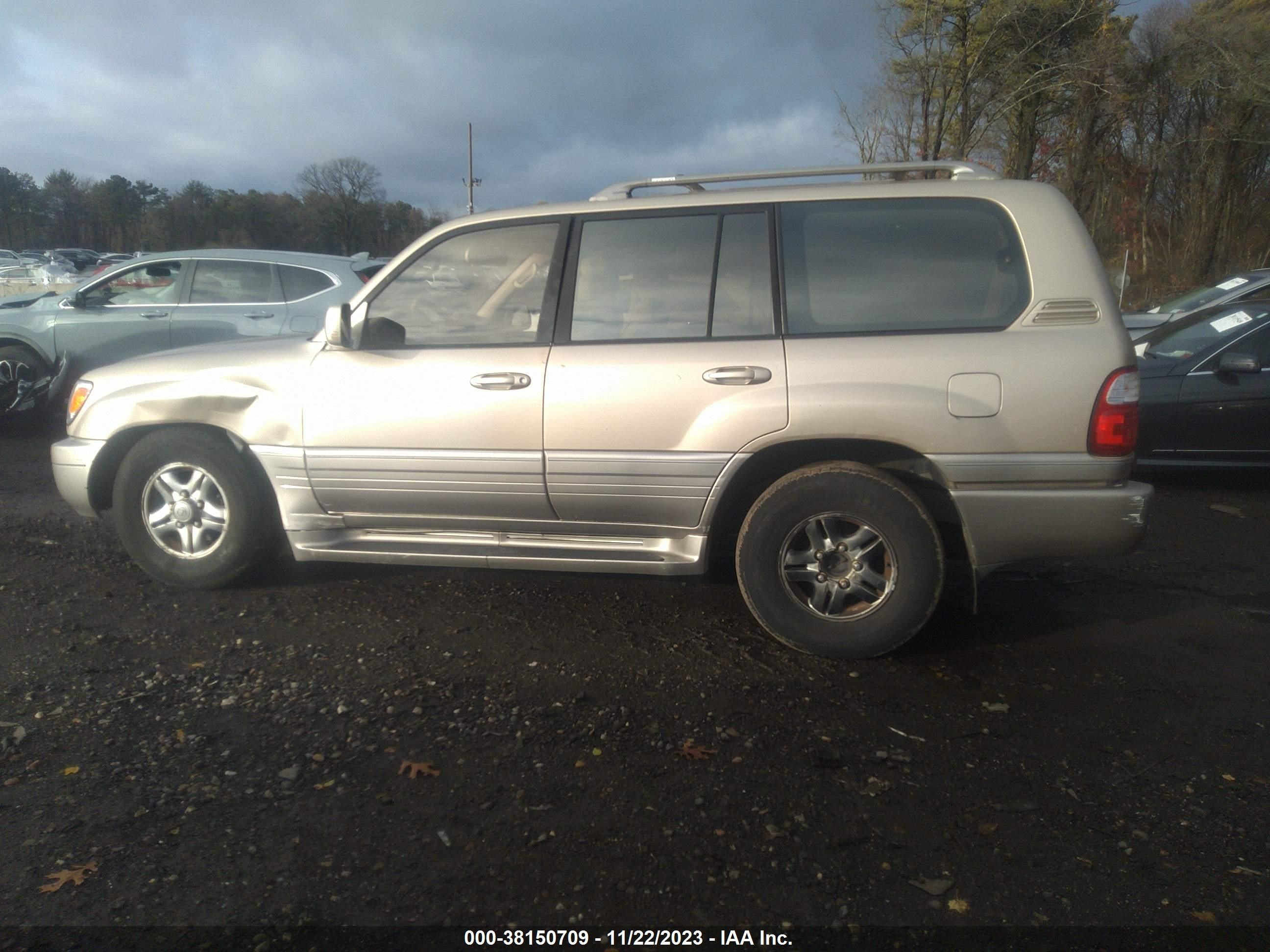 Photo 13 VIN: JTJHT00W313502089 - LEXUS LX 