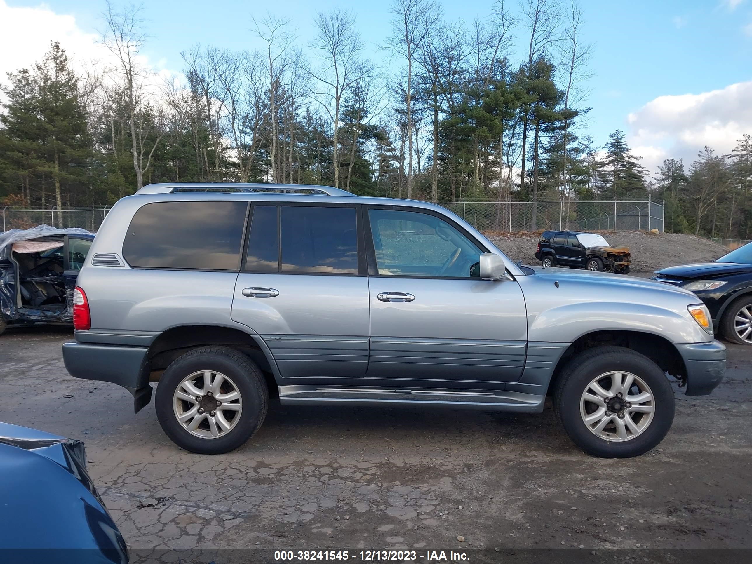 Photo 13 VIN: JTJHT00W343540815 - LEXUS LX 