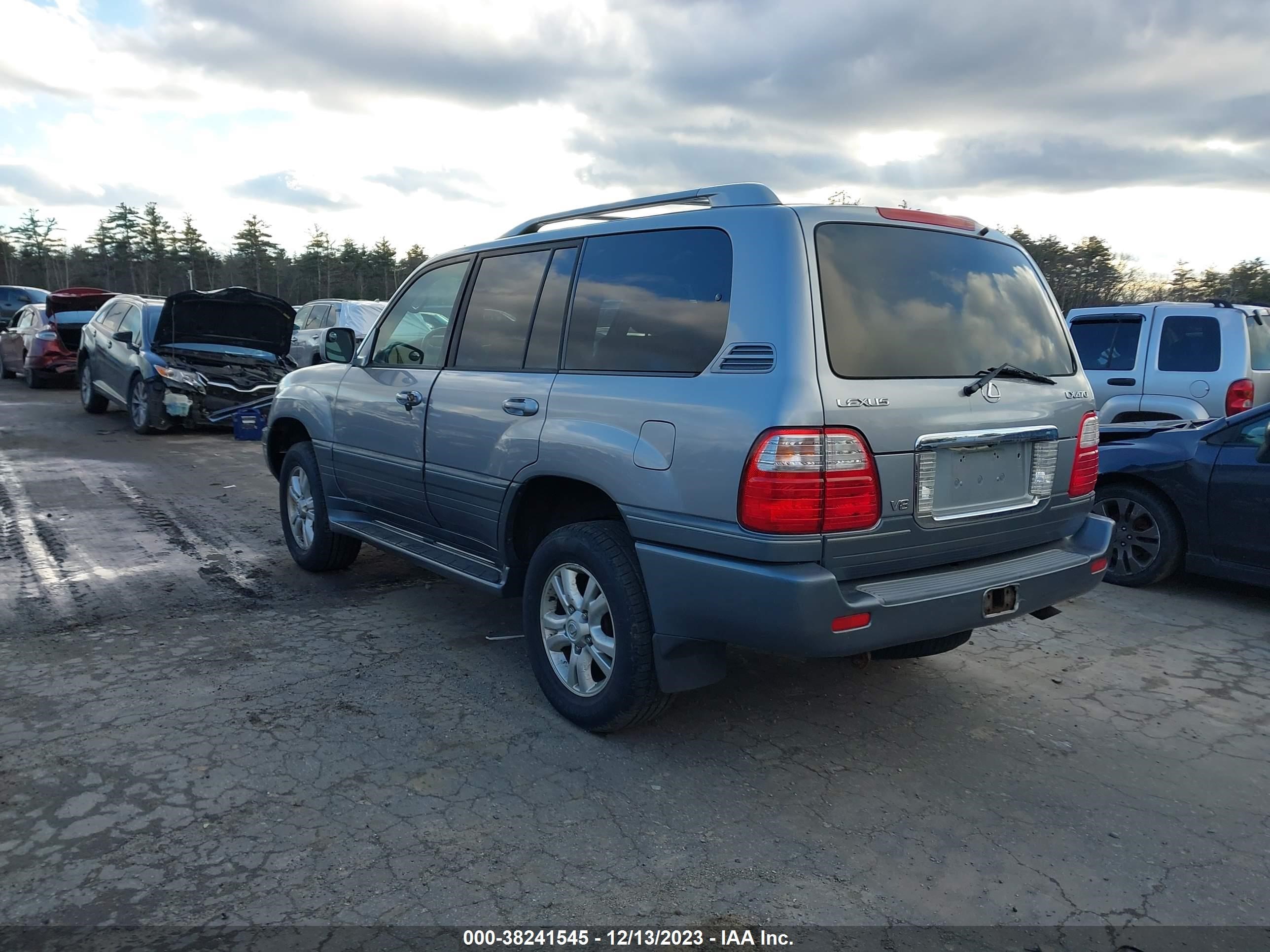 Photo 2 VIN: JTJHT00W343540815 - LEXUS LX 