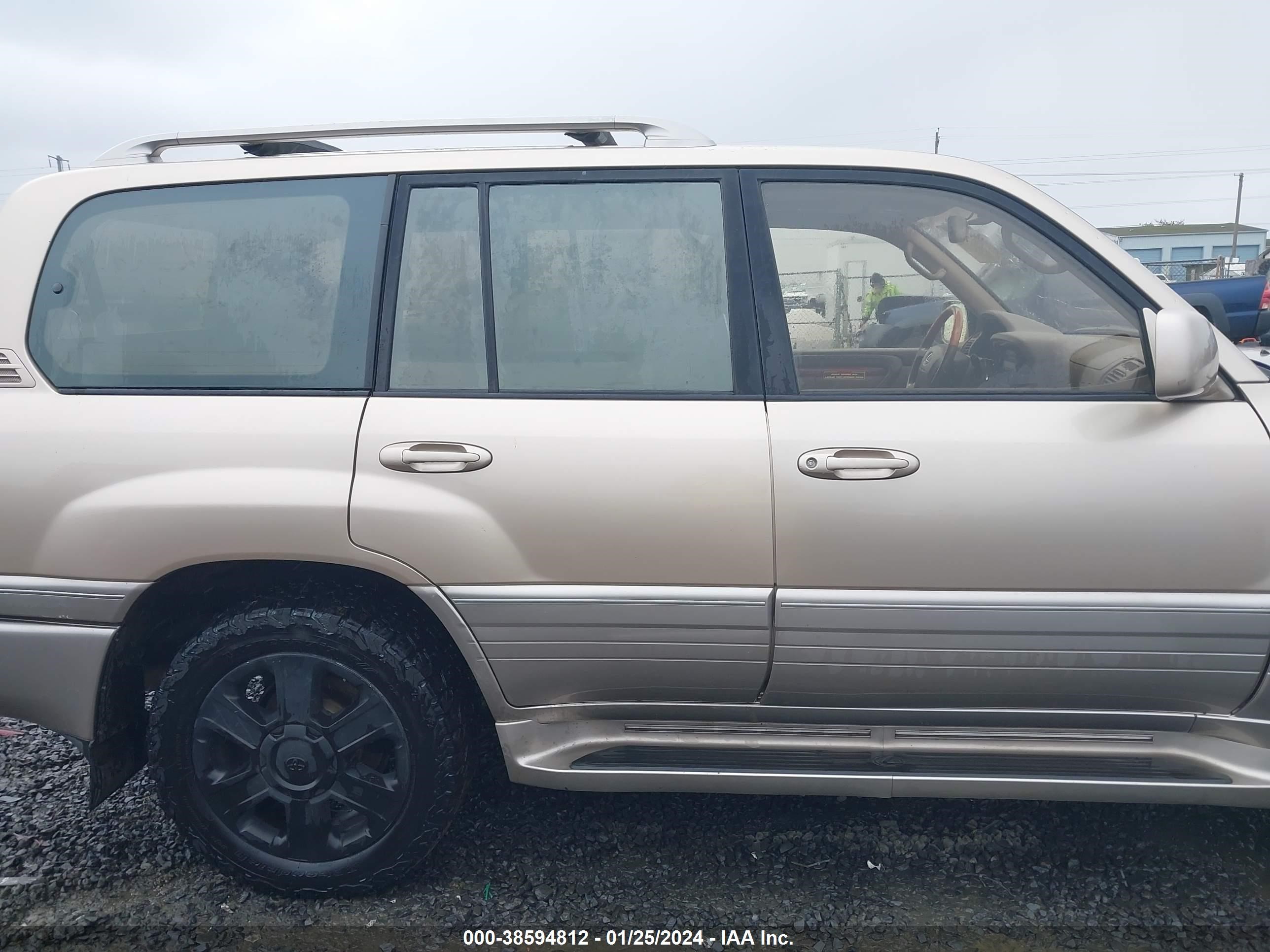 Photo 12 VIN: JTJHT00W613500711 - LEXUS LX 