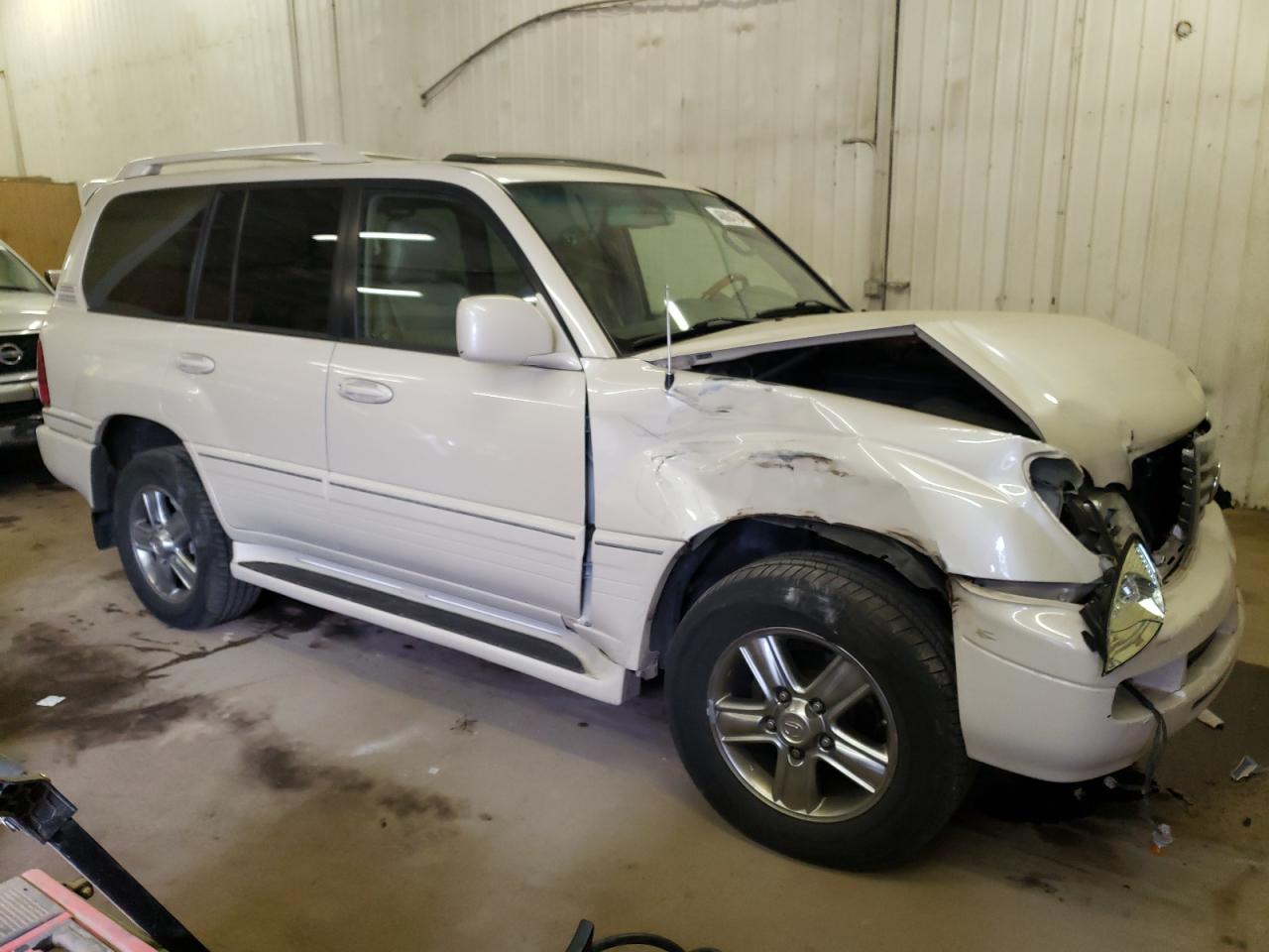 Photo 3 VIN: JTJHT00W664016992 - LEXUS LX 